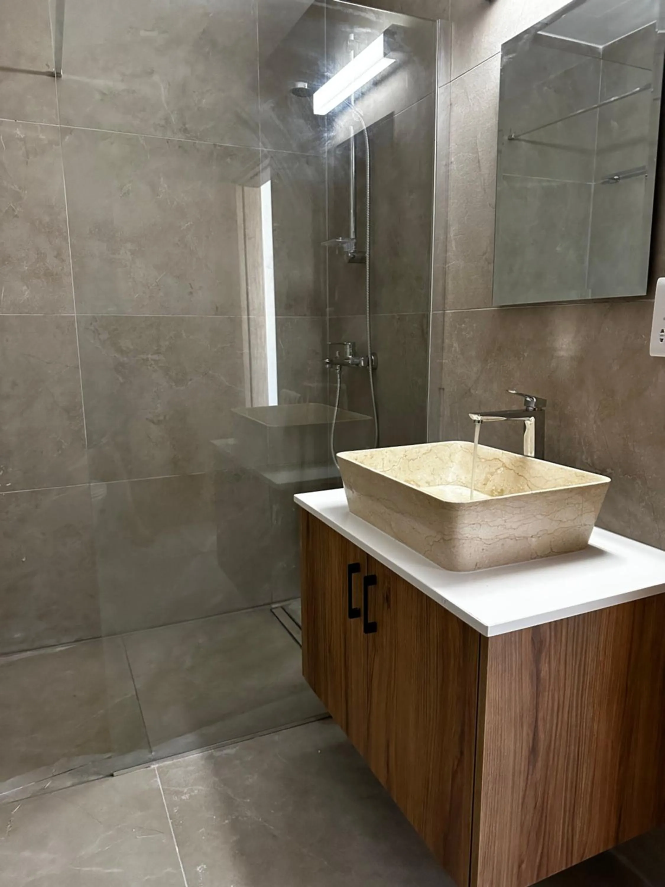 Shower in Stone Court Boutique Studios