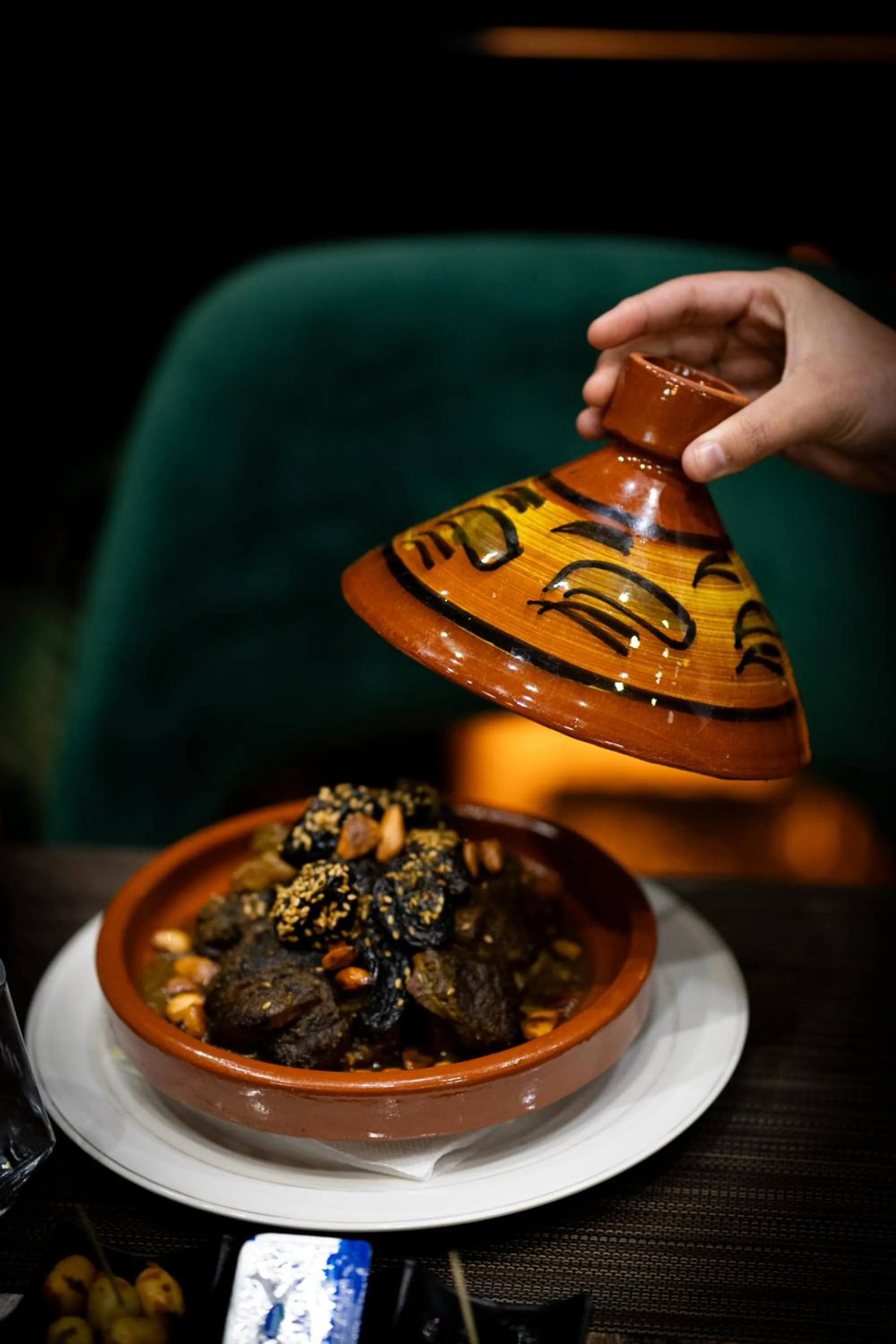 Food and drinks in Razane Hôtel