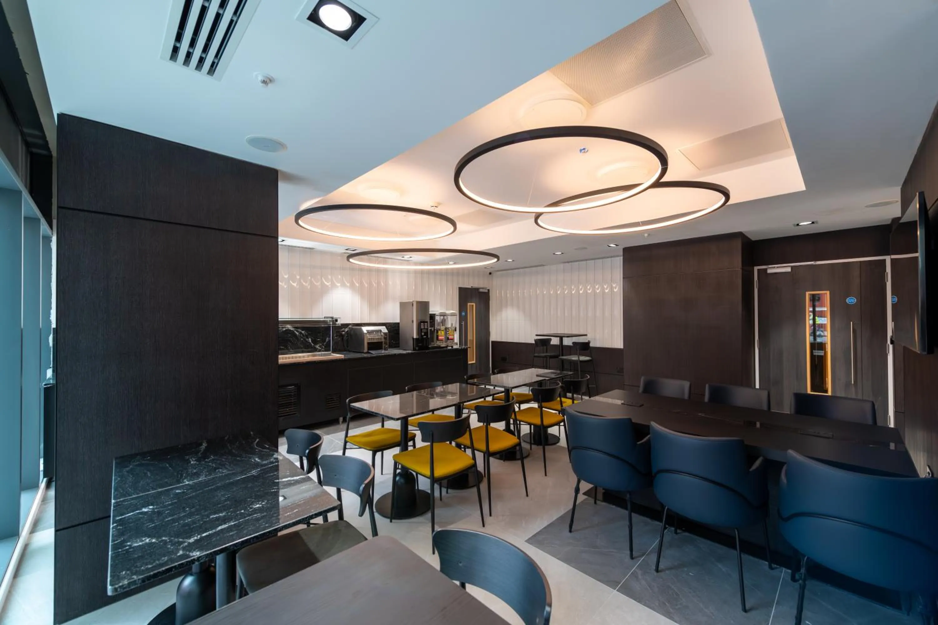 Breakfast in voco London Marylebone by IHG