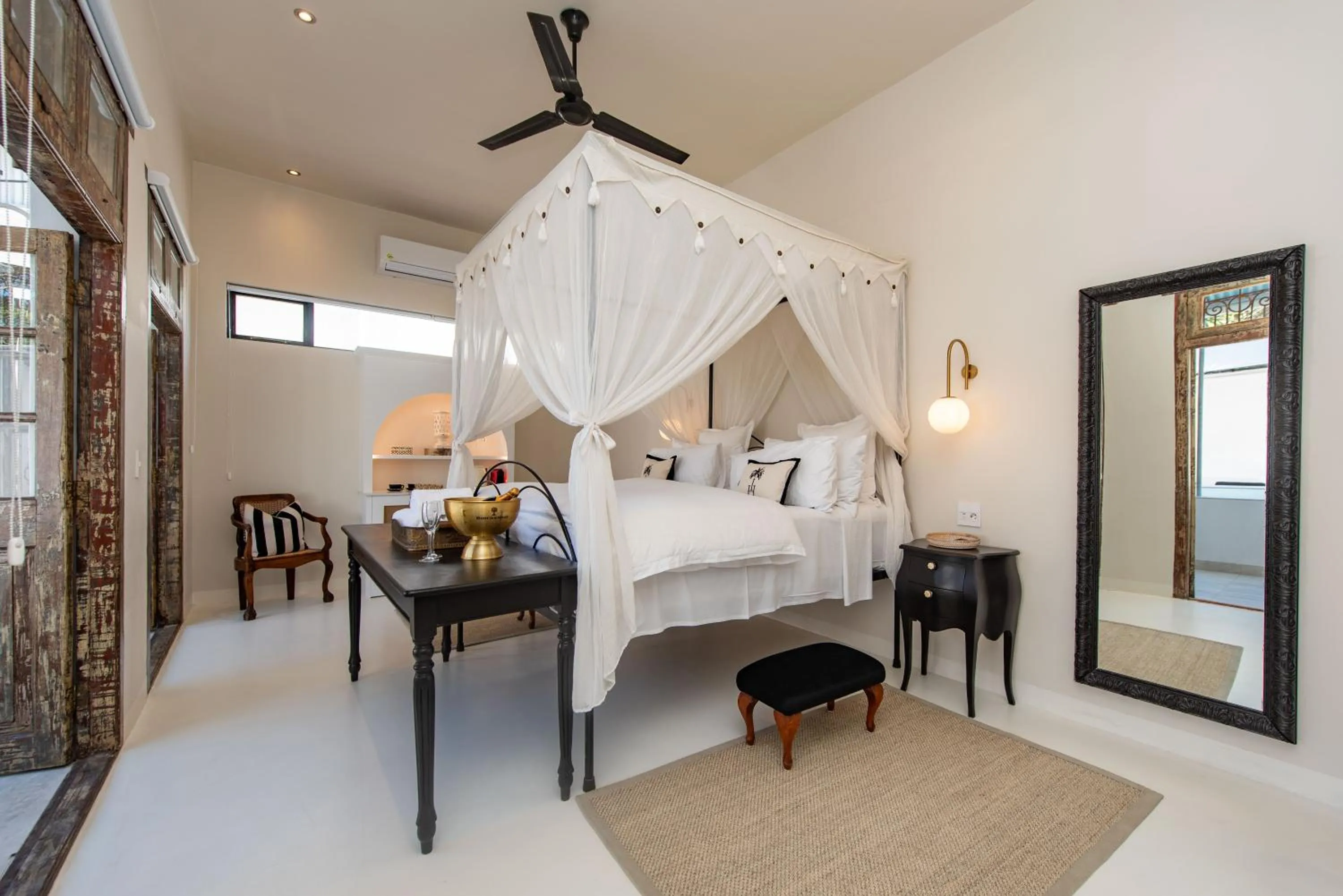 Bedroom, Bed in The Ivory Haus