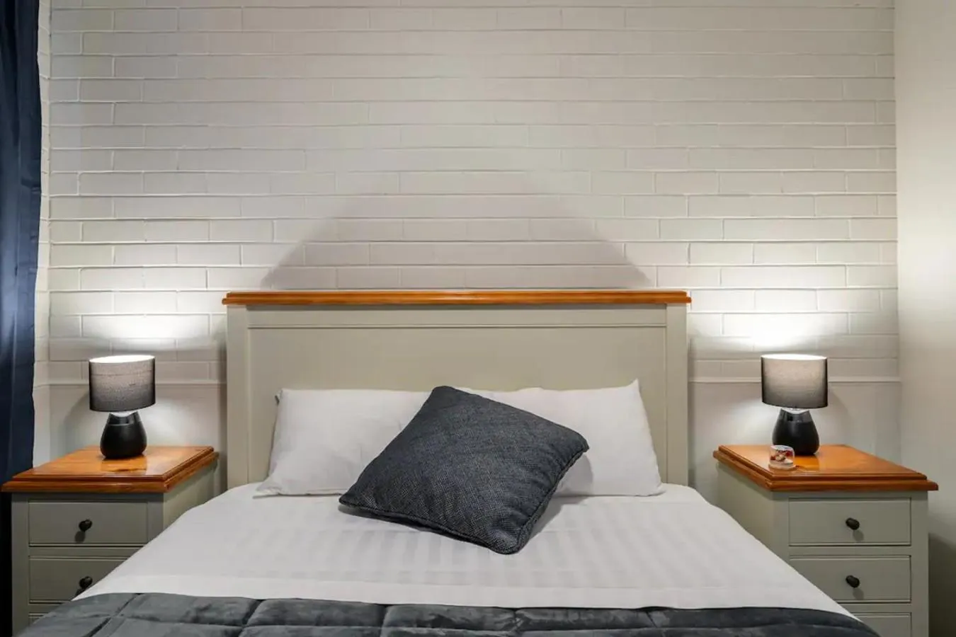 Bedroom, Bed in 549 Apartments