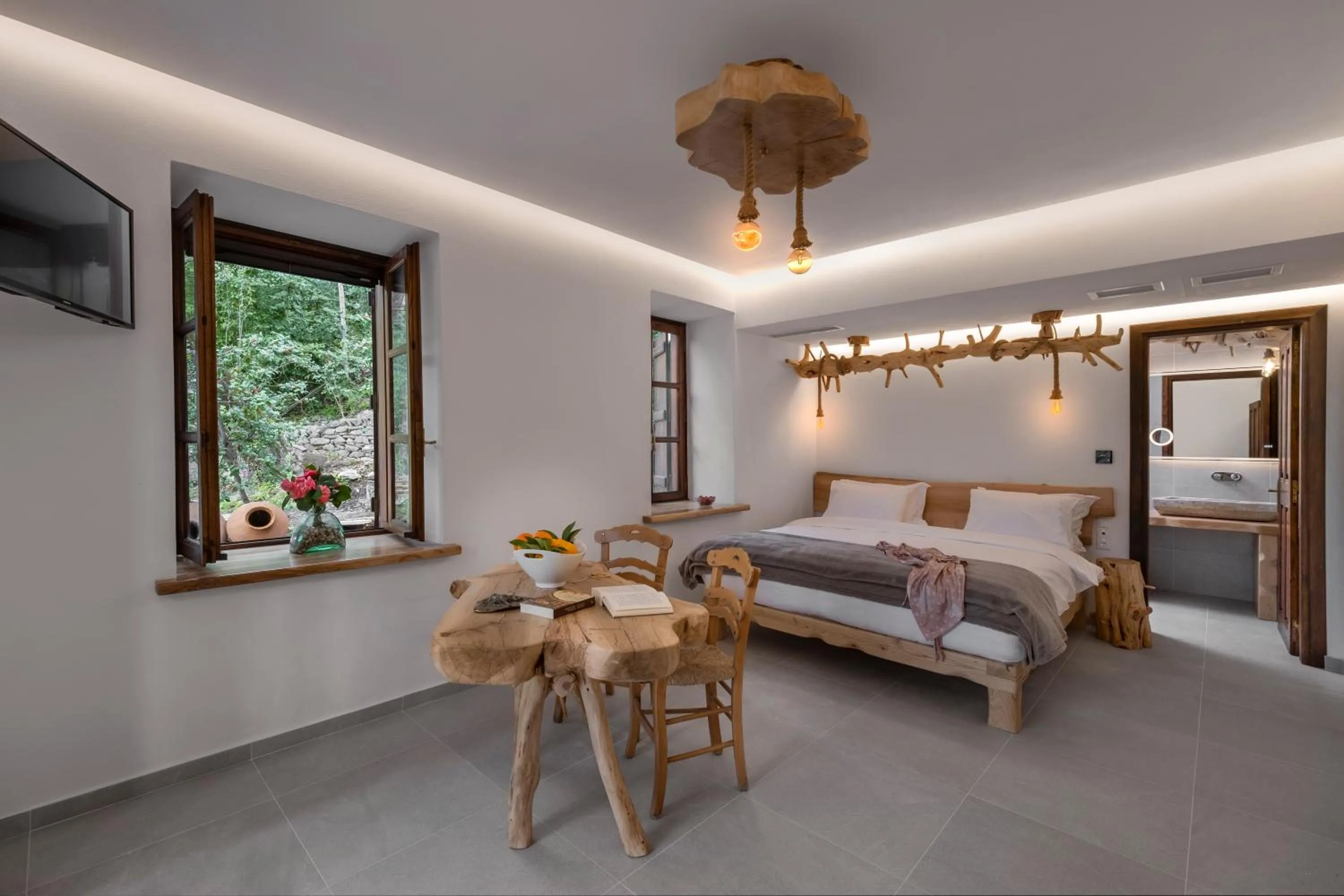 Bed in Palios Stathmos