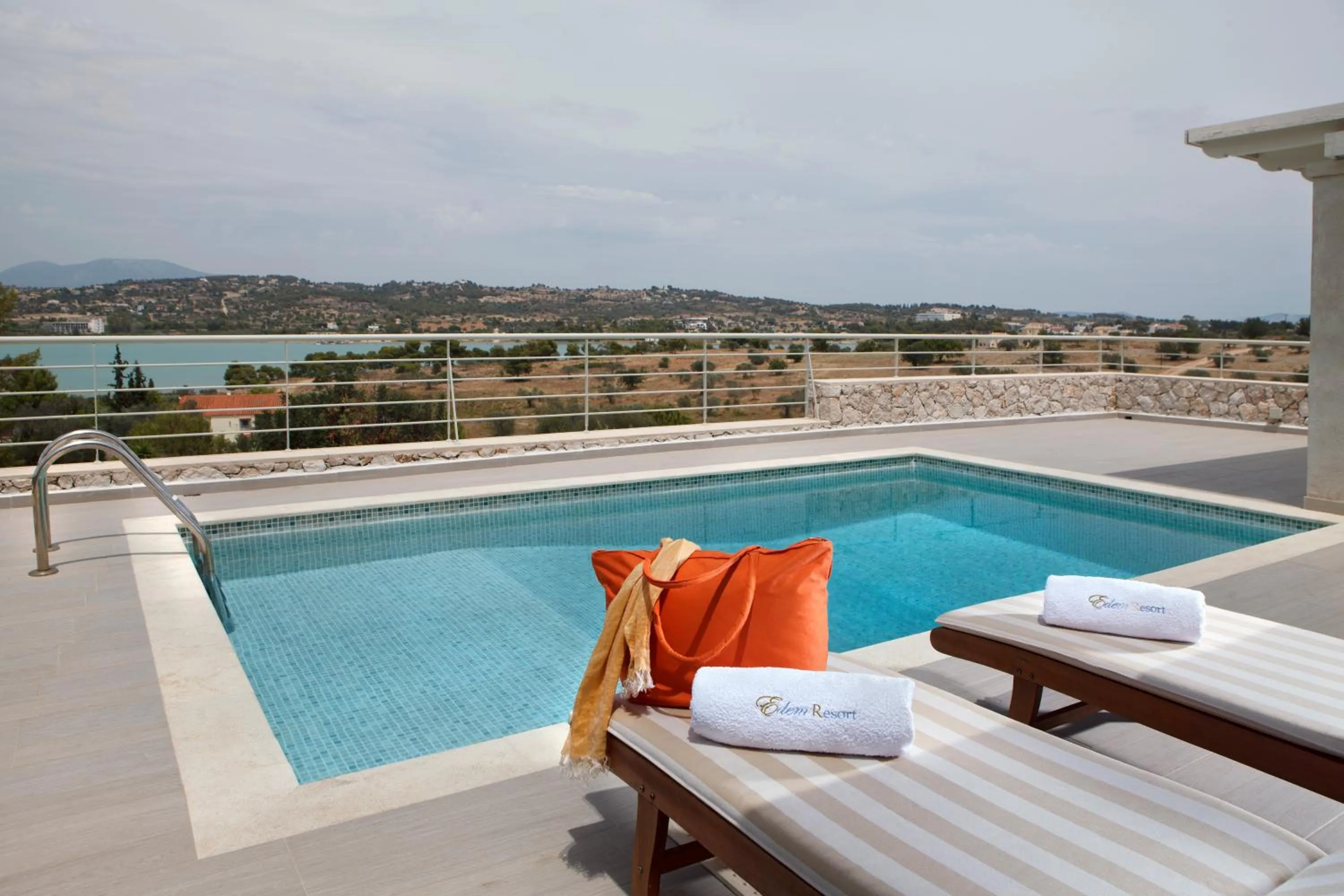 Swimming pool in Edem Resort