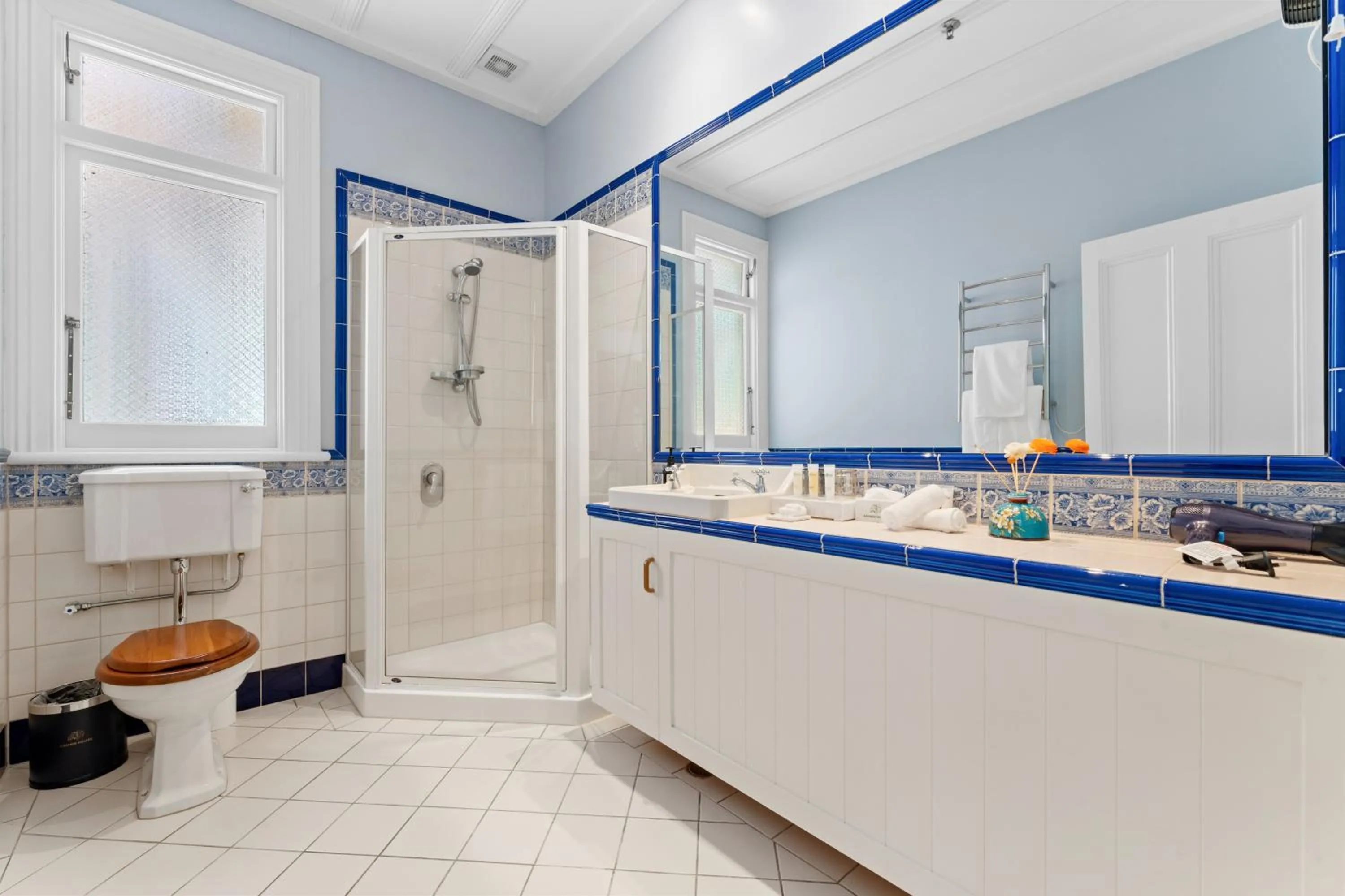 Shower in Aachen House