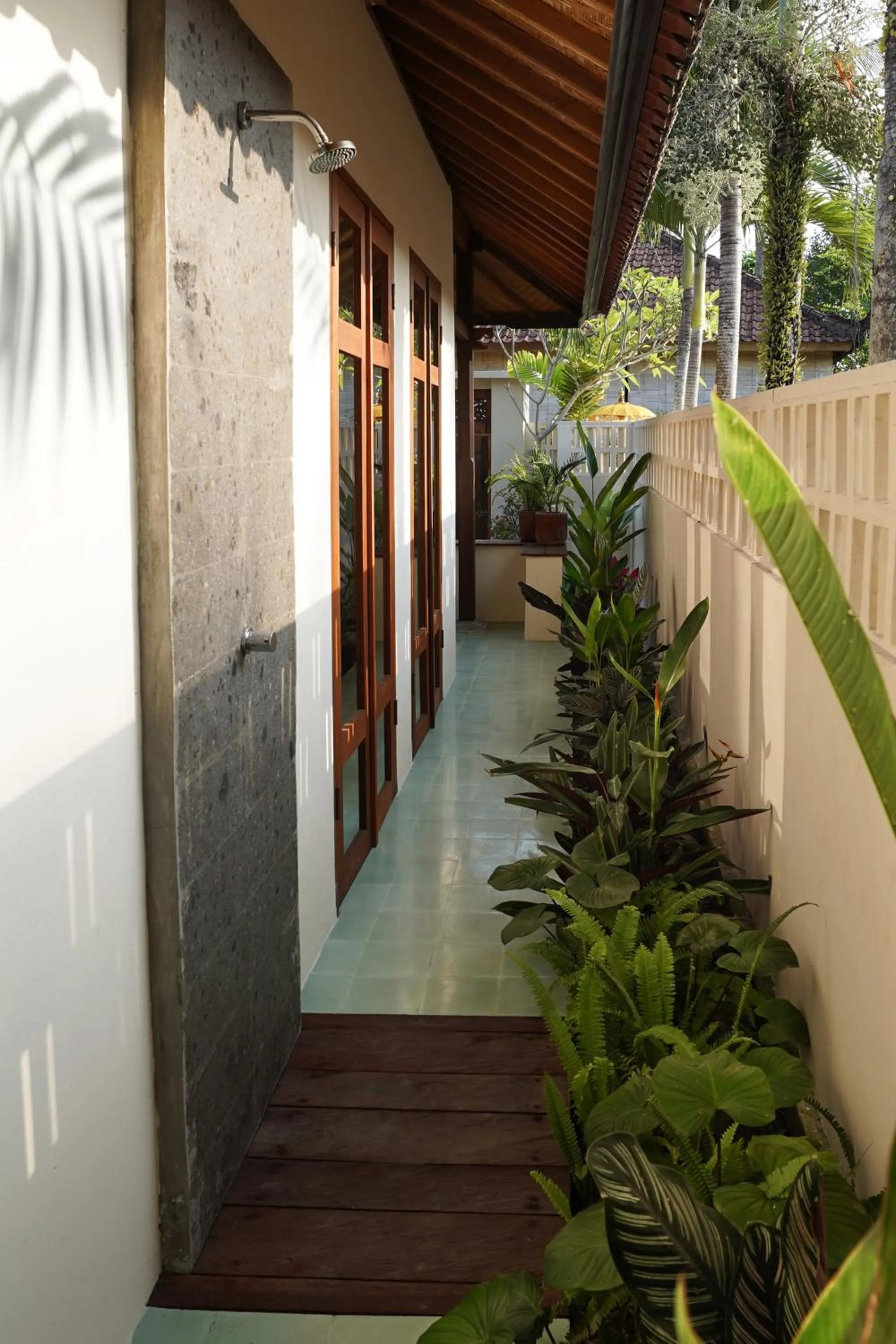 Shower in Rumah Senang - Walk to Beach