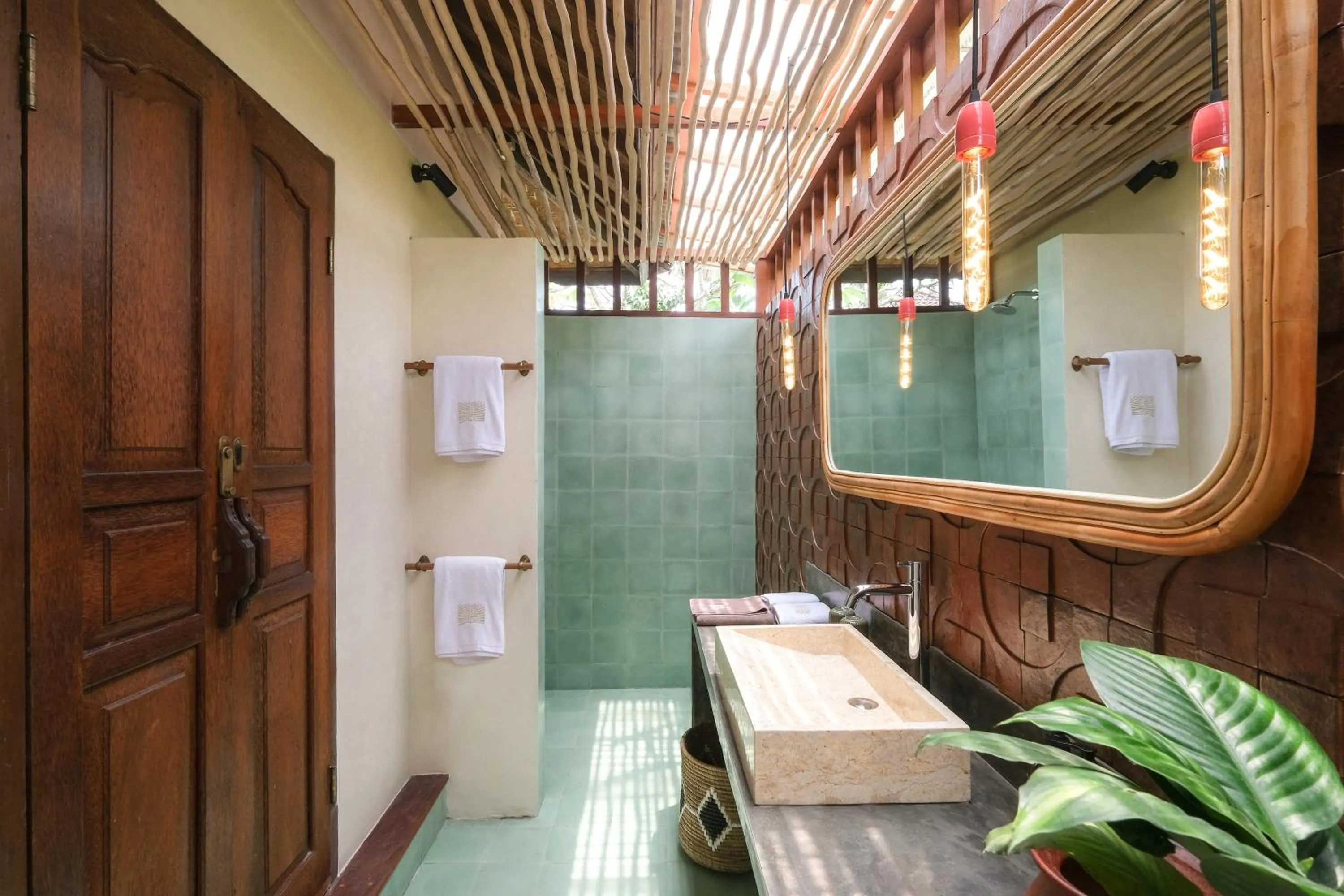 Bathroom in Rumah Senang - Walk to Beach