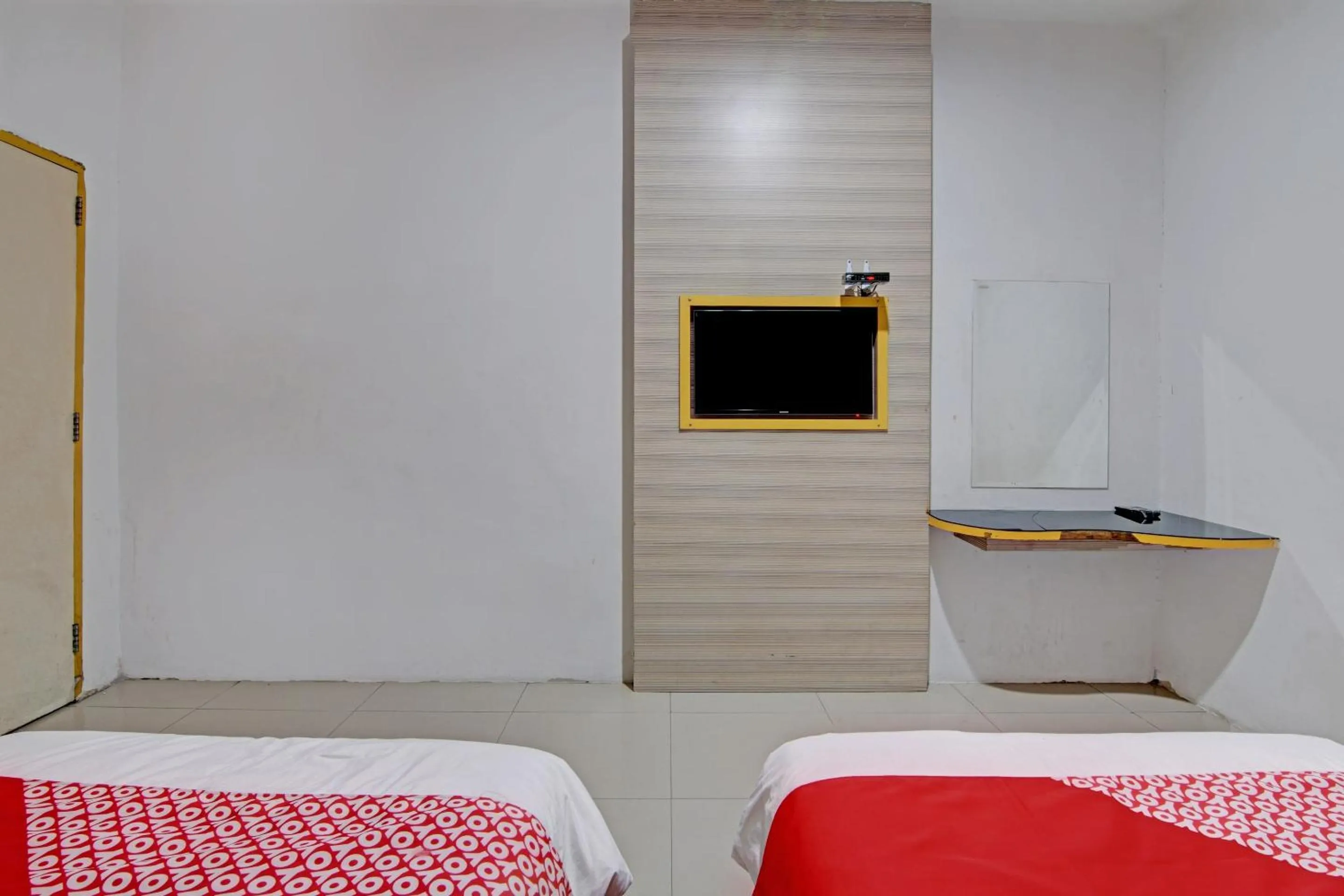 Bedroom, Bed in Hotel O Celine Home Syariah