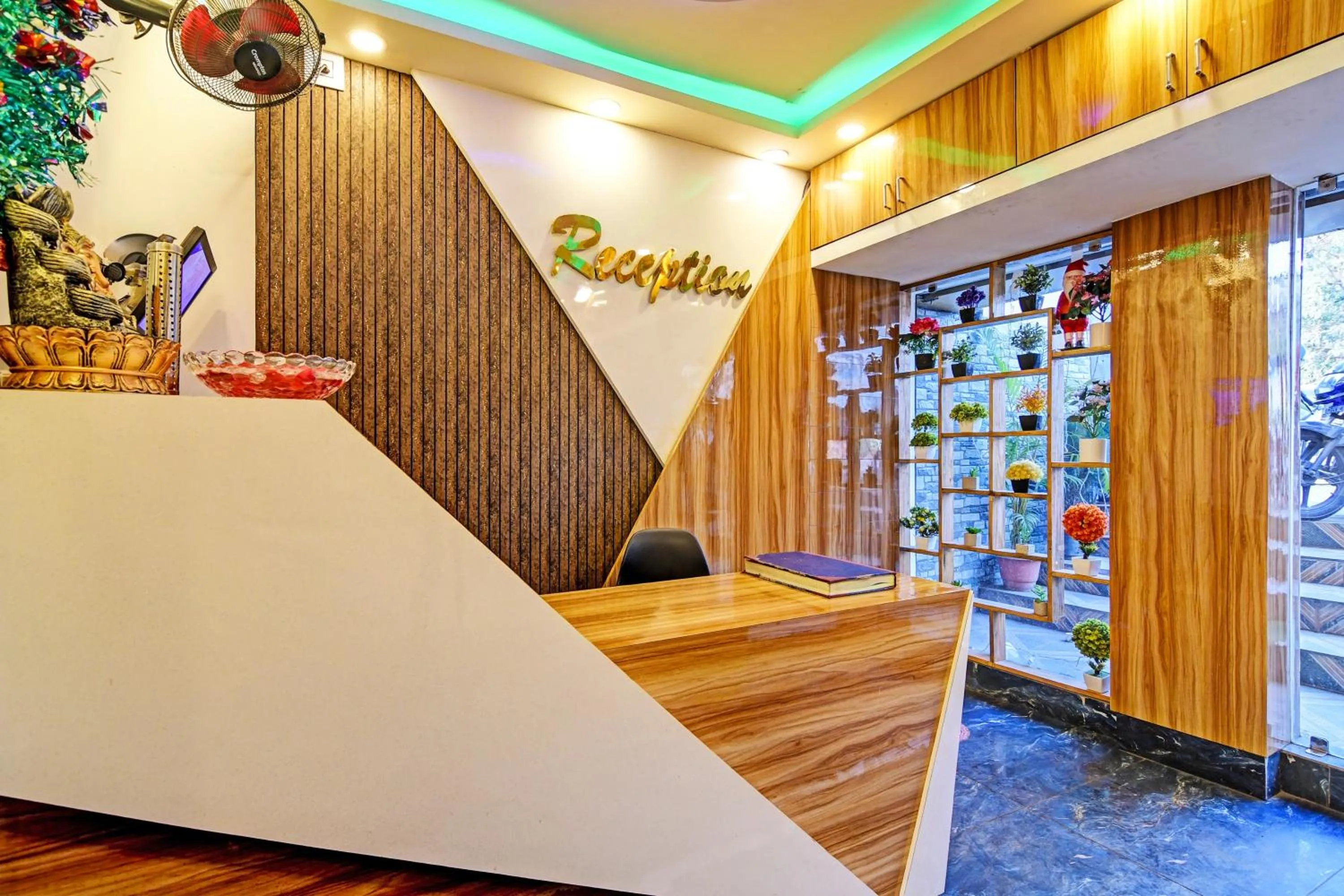 Lobby or reception in Super Hotel O The Orchid Residency