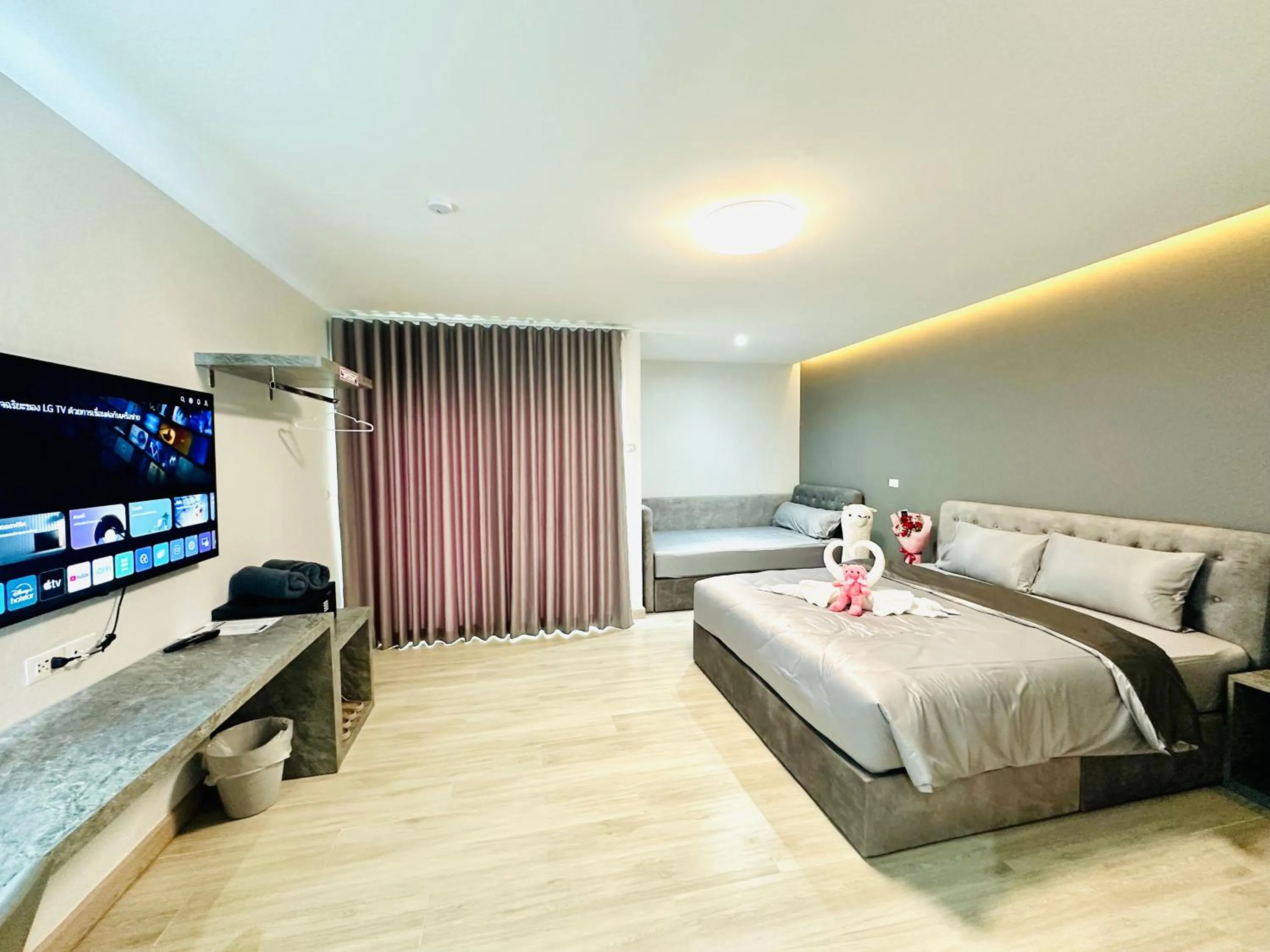 Bed in Kata Place Villa