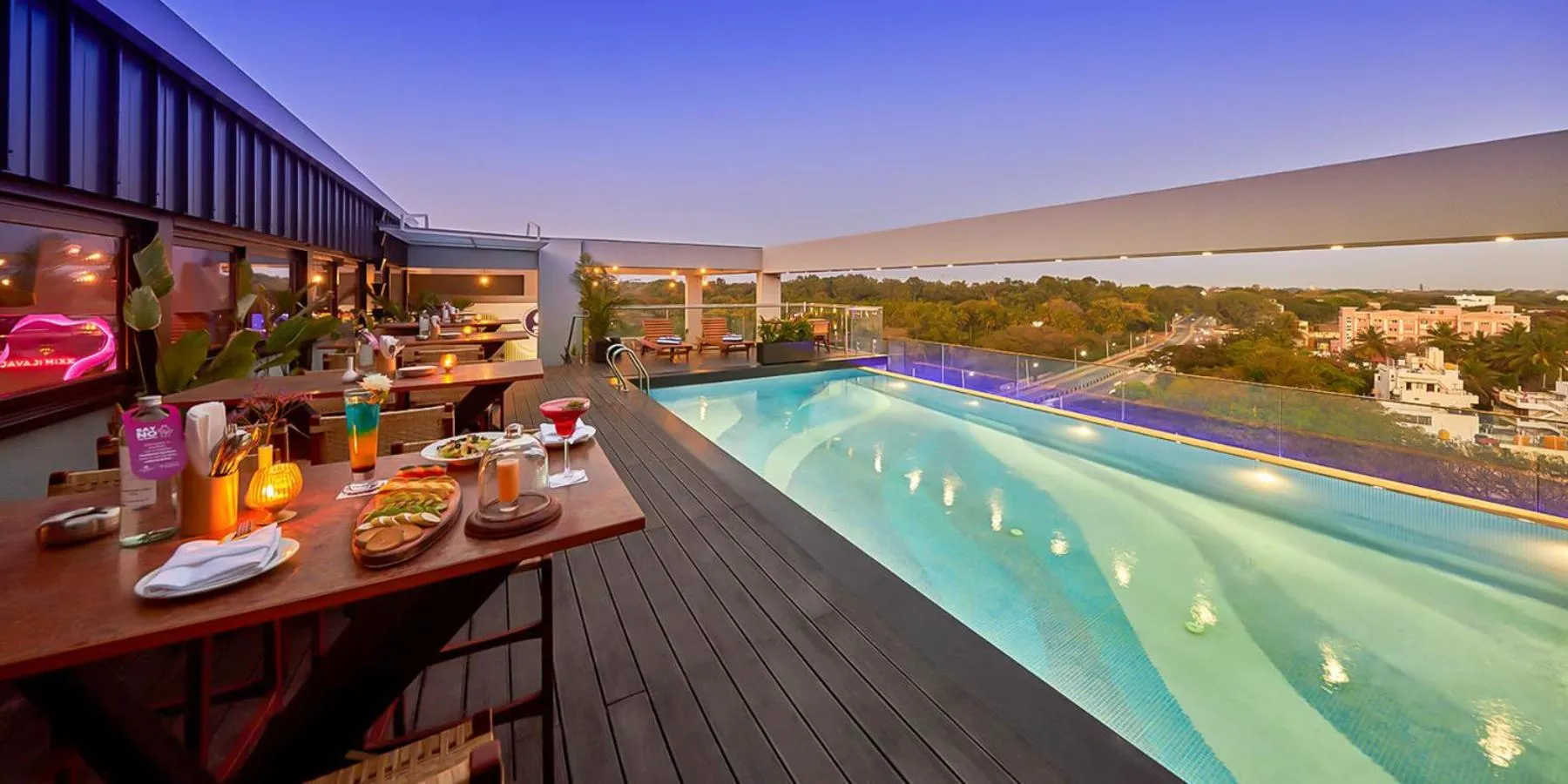 Swimming pool in Regenta Central Javaji Mysore