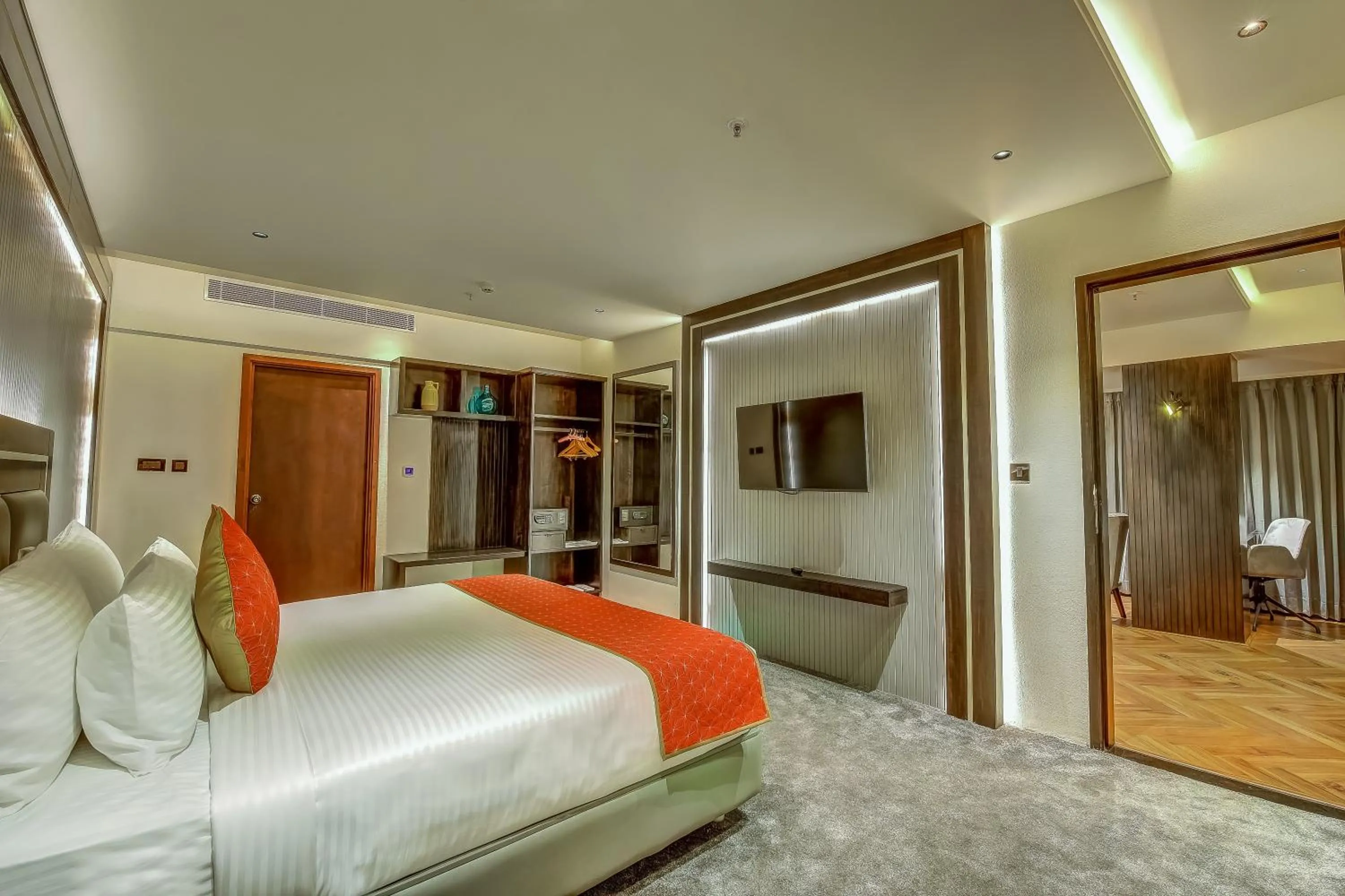 Bed in Regenta Central Javaji Mysore