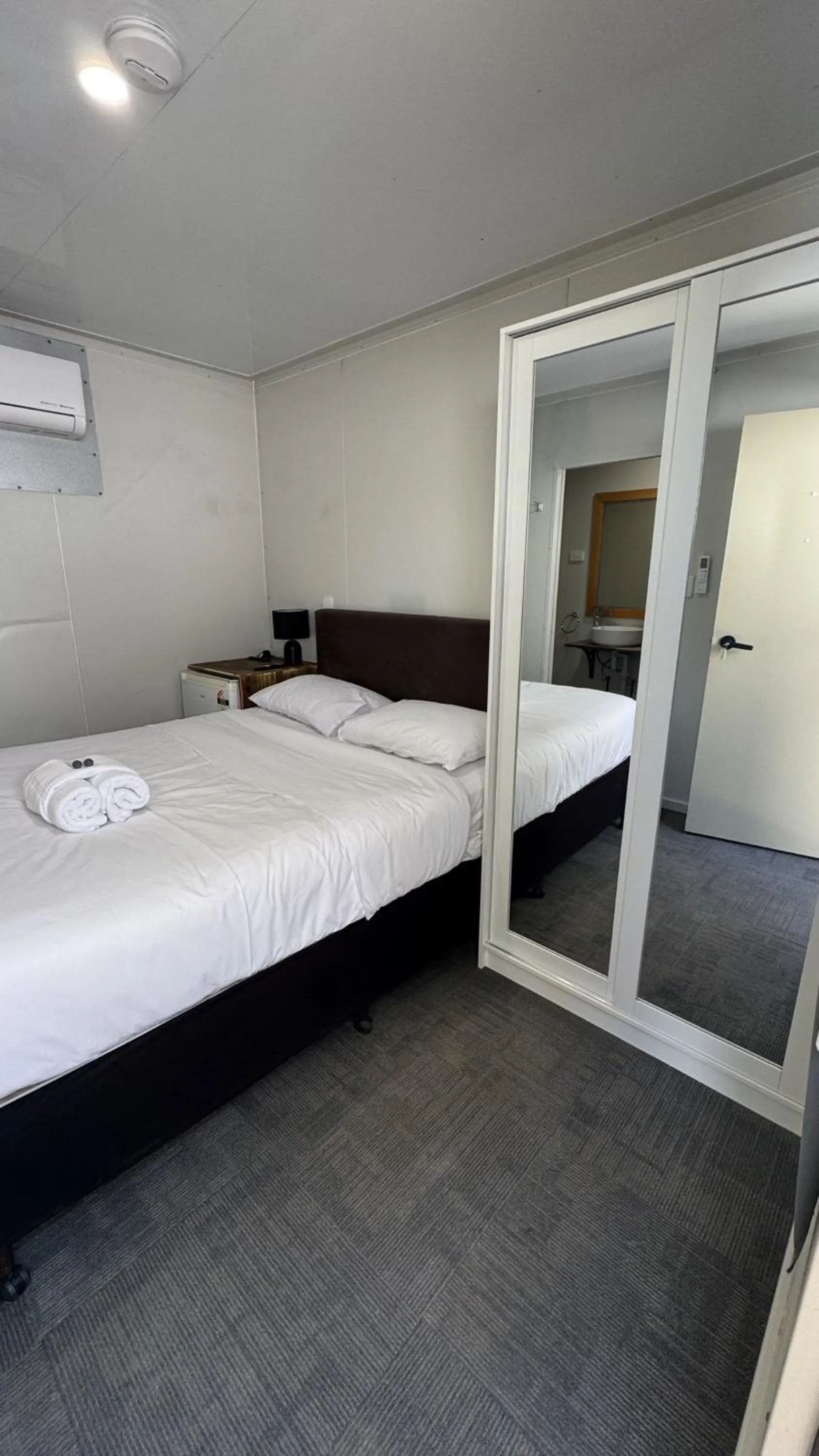 Double Room with Private Bathroom in The Federal Hotel