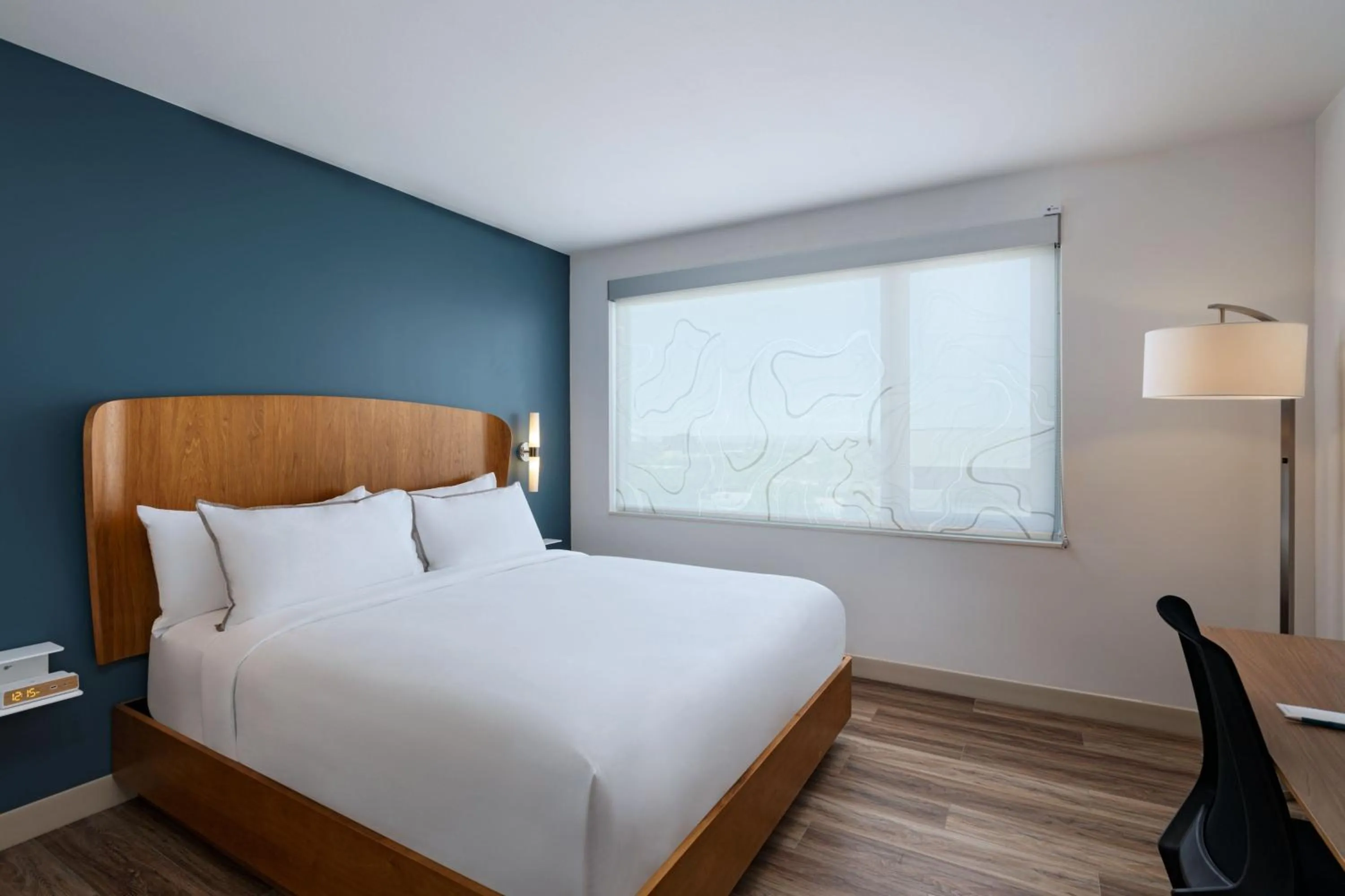 Photo of the whole room, Bed in Element Albuquerque Uptown