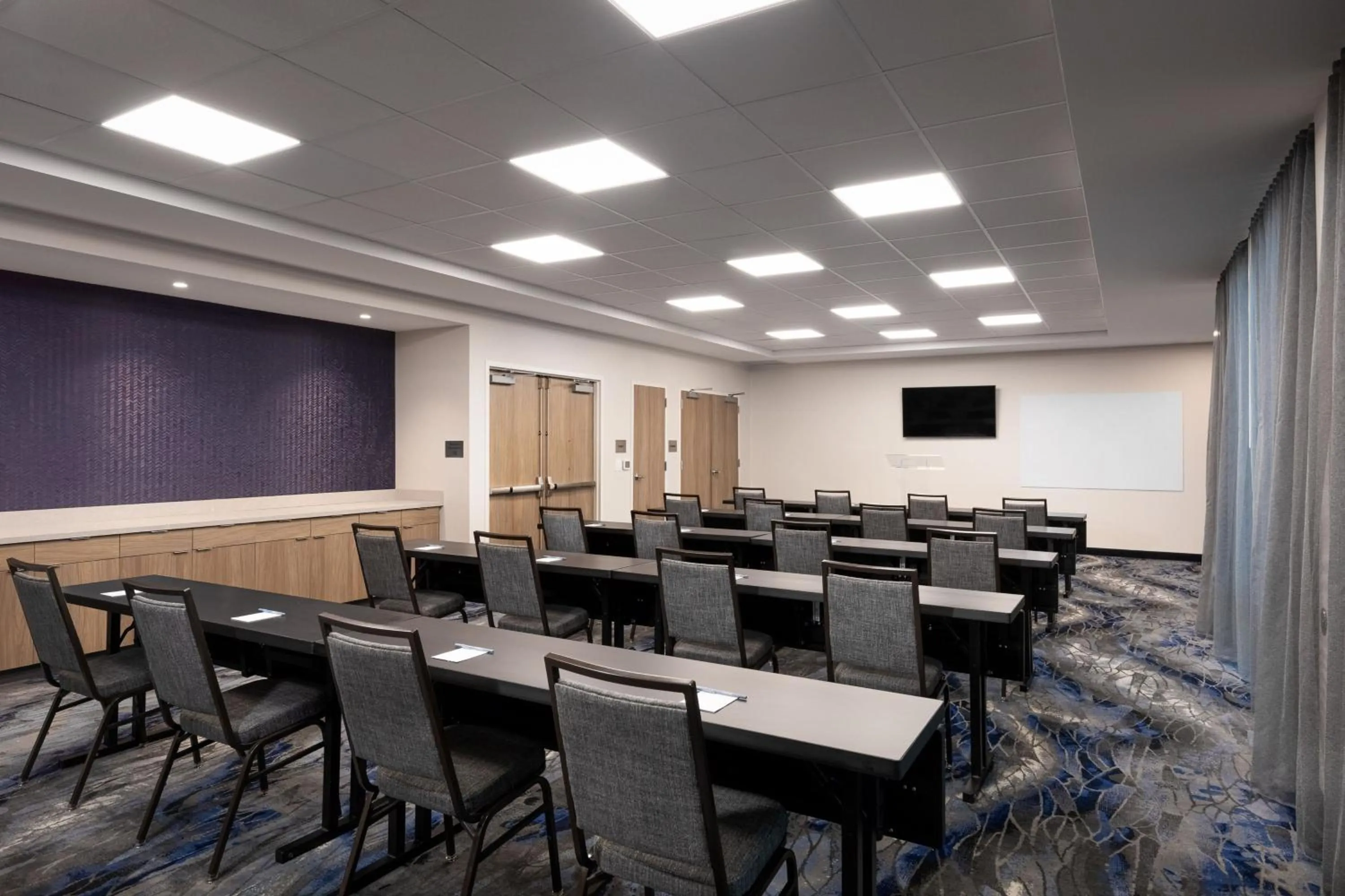 Meeting/conference room in Fairfield by Marriott Inn & Suites Omaha at MH Landing