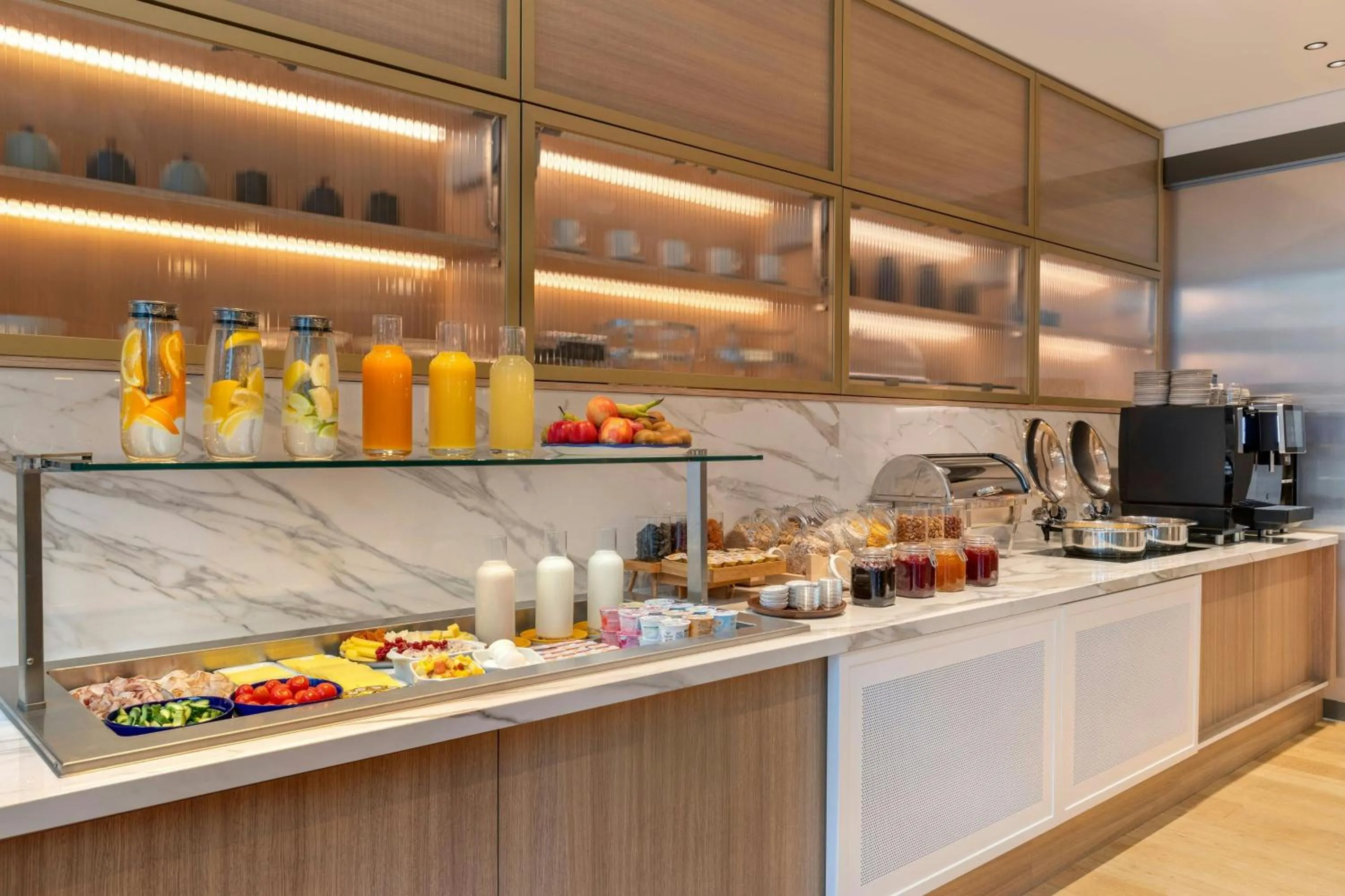 Breakfast in Courtyard by Marriott Biel Bienne