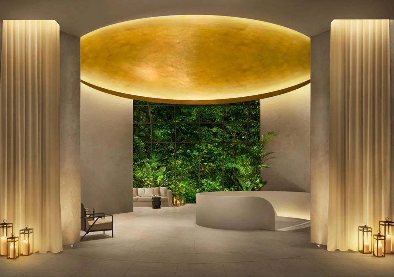 Lobby or reception in The Singapore EDITION