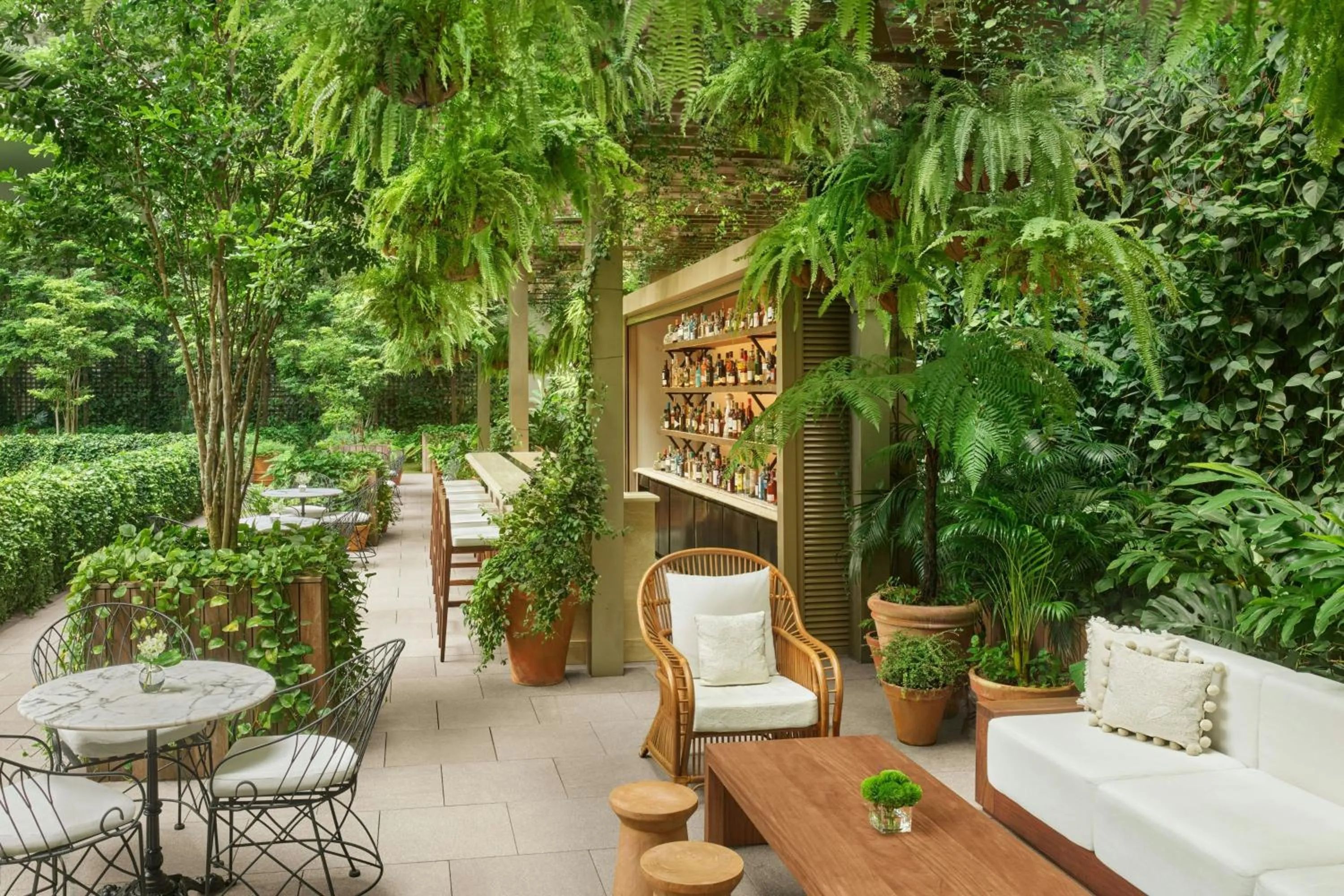 Restaurant/places to eat in The Singapore EDITION