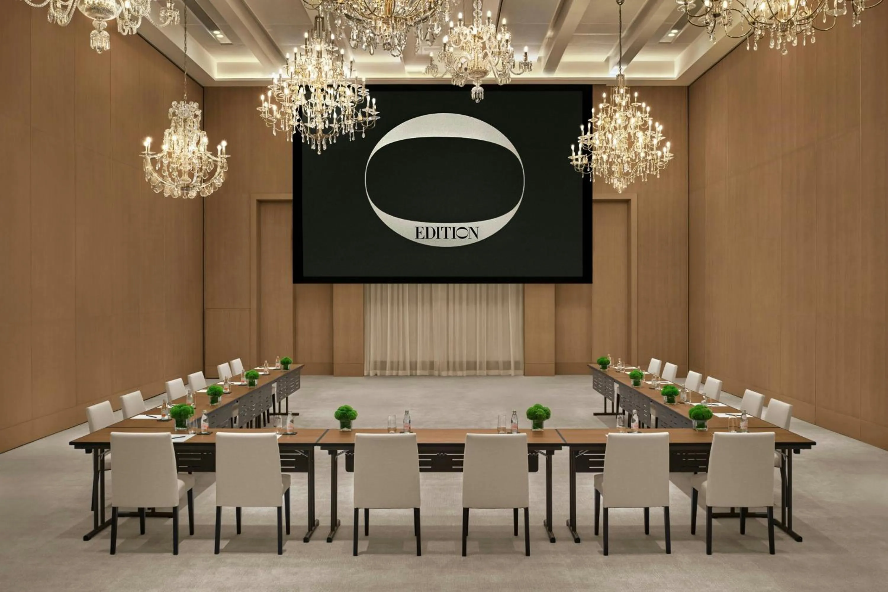 Meeting/conference room in The Singapore EDITION