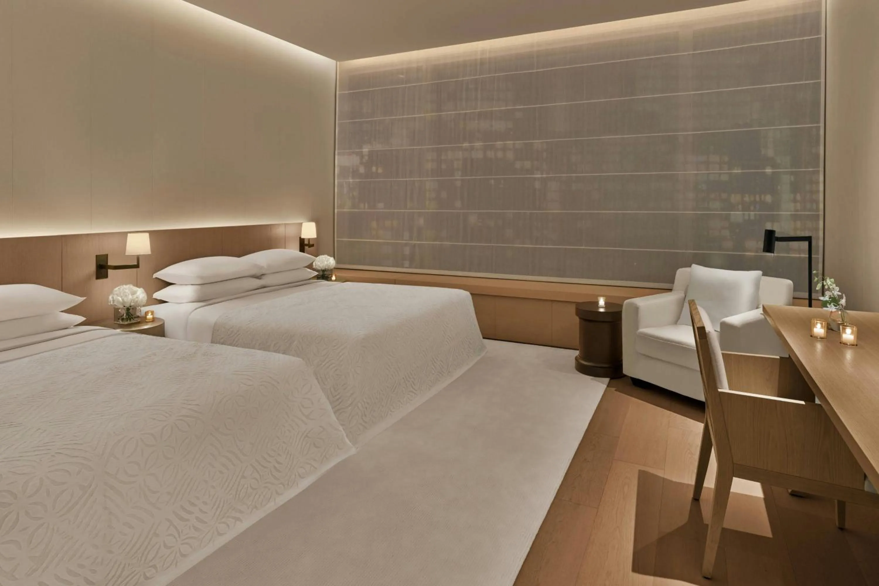 Bedroom, Bed in The Singapore EDITION