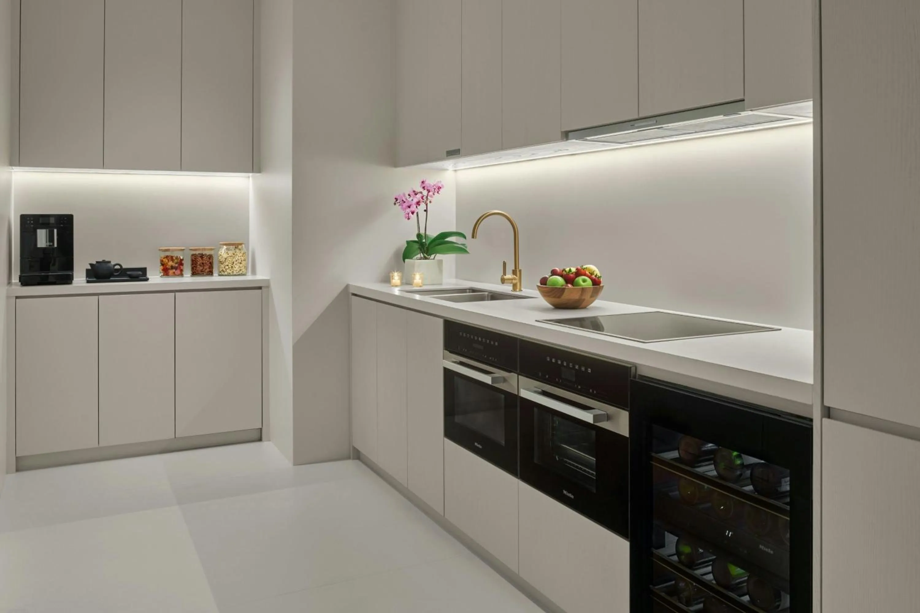 Kitchen or kitchenette in The Singapore EDITION