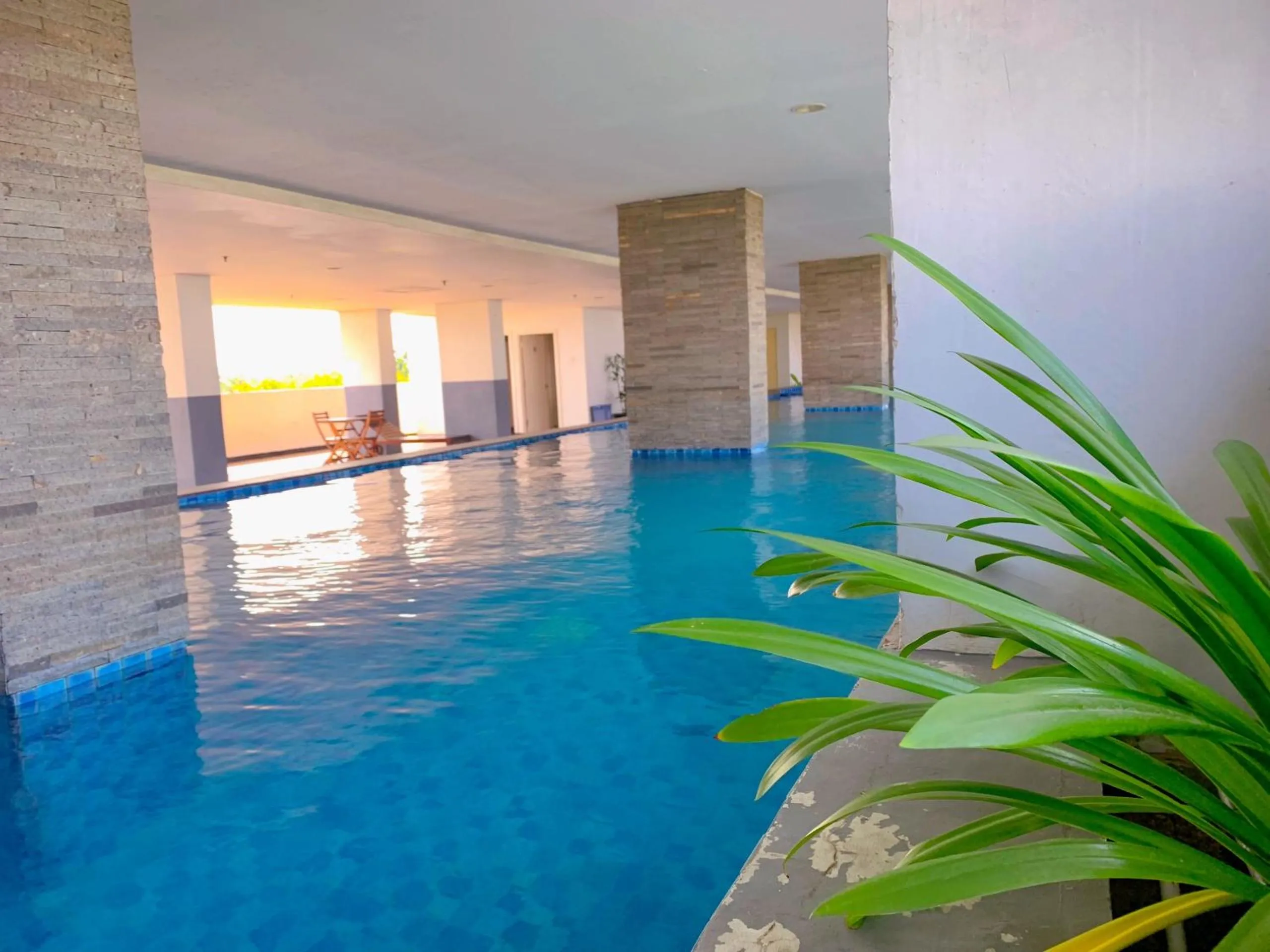 Swimming pool in Apartemen Poris 88 by Benchmark