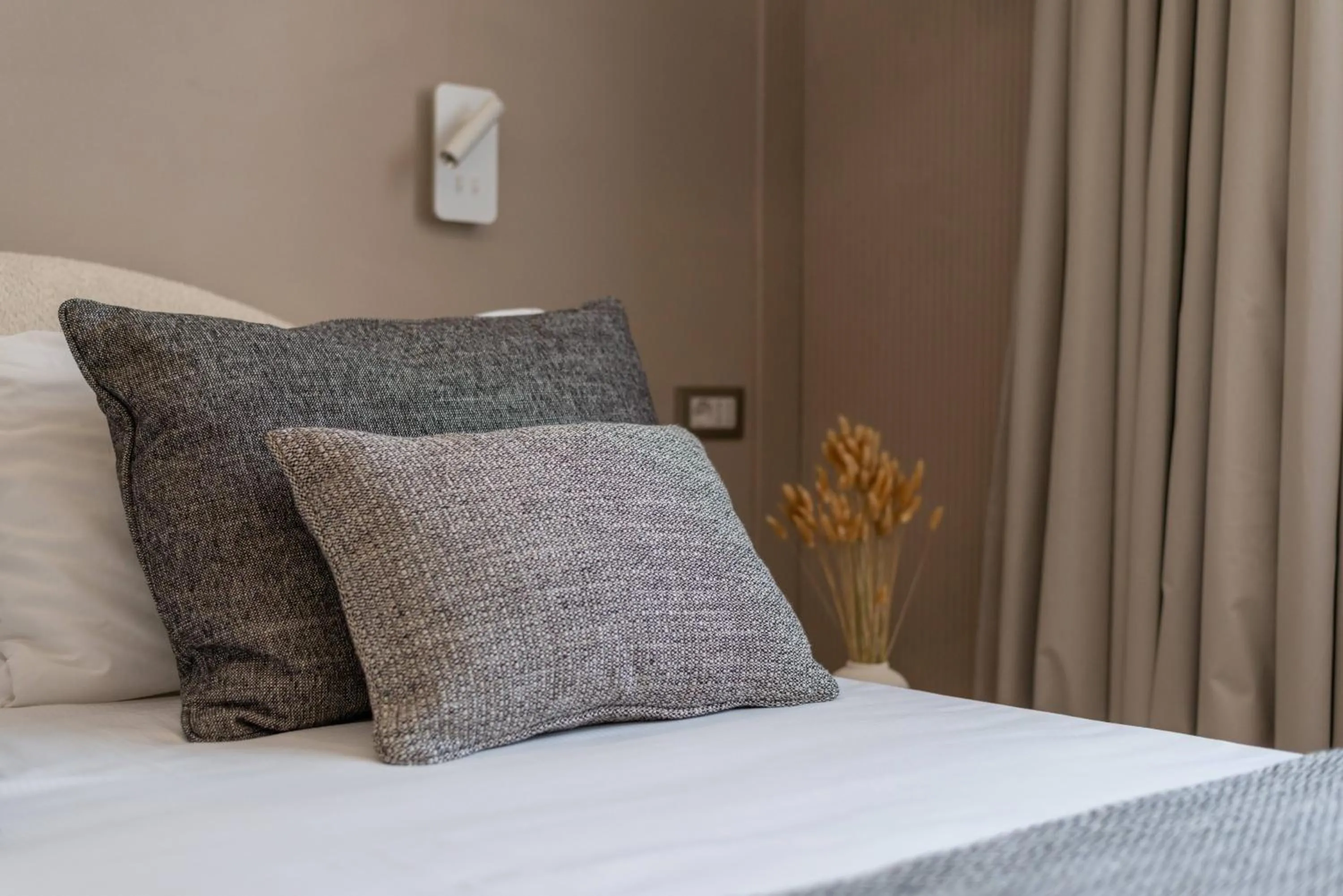 Bed in Duomo Collection