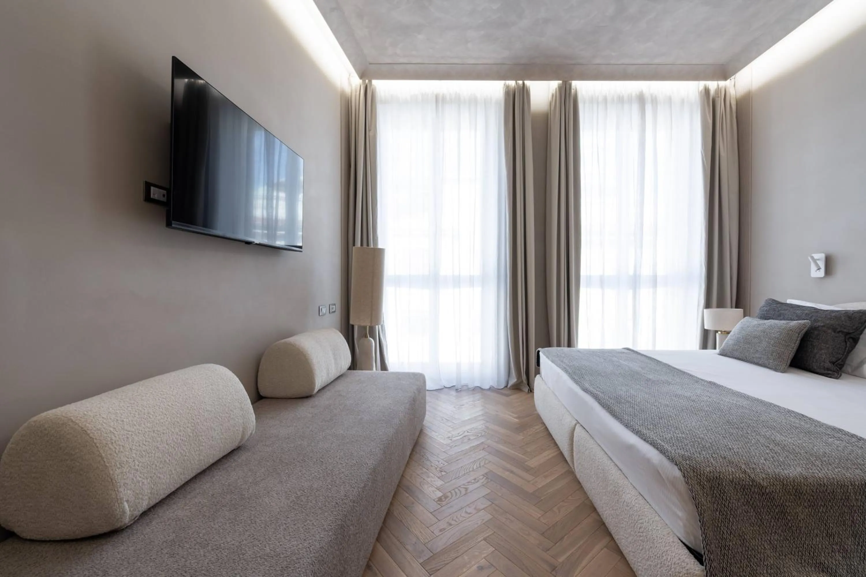 Bed in Duomo Collection