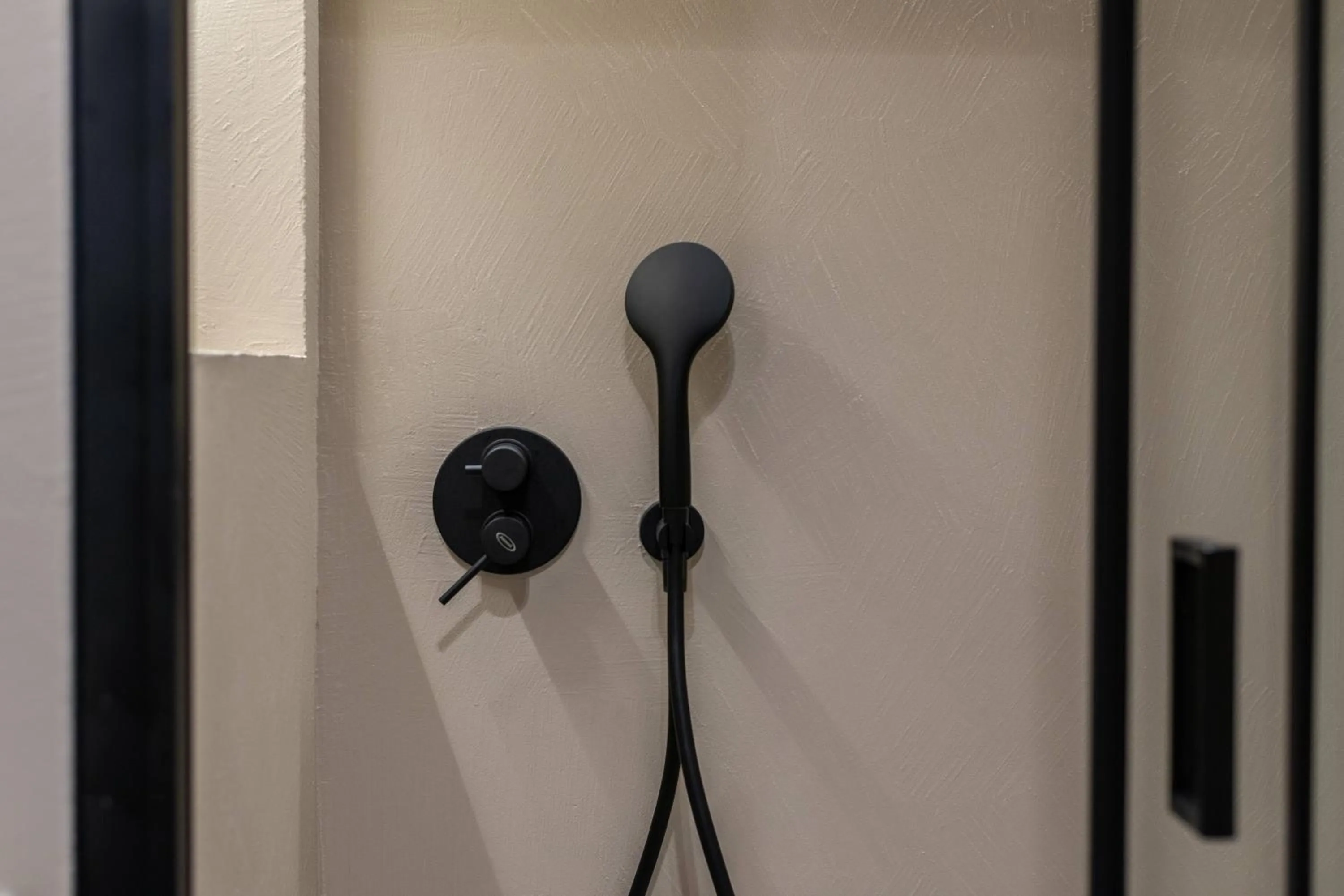 Shower in Duomo Collection