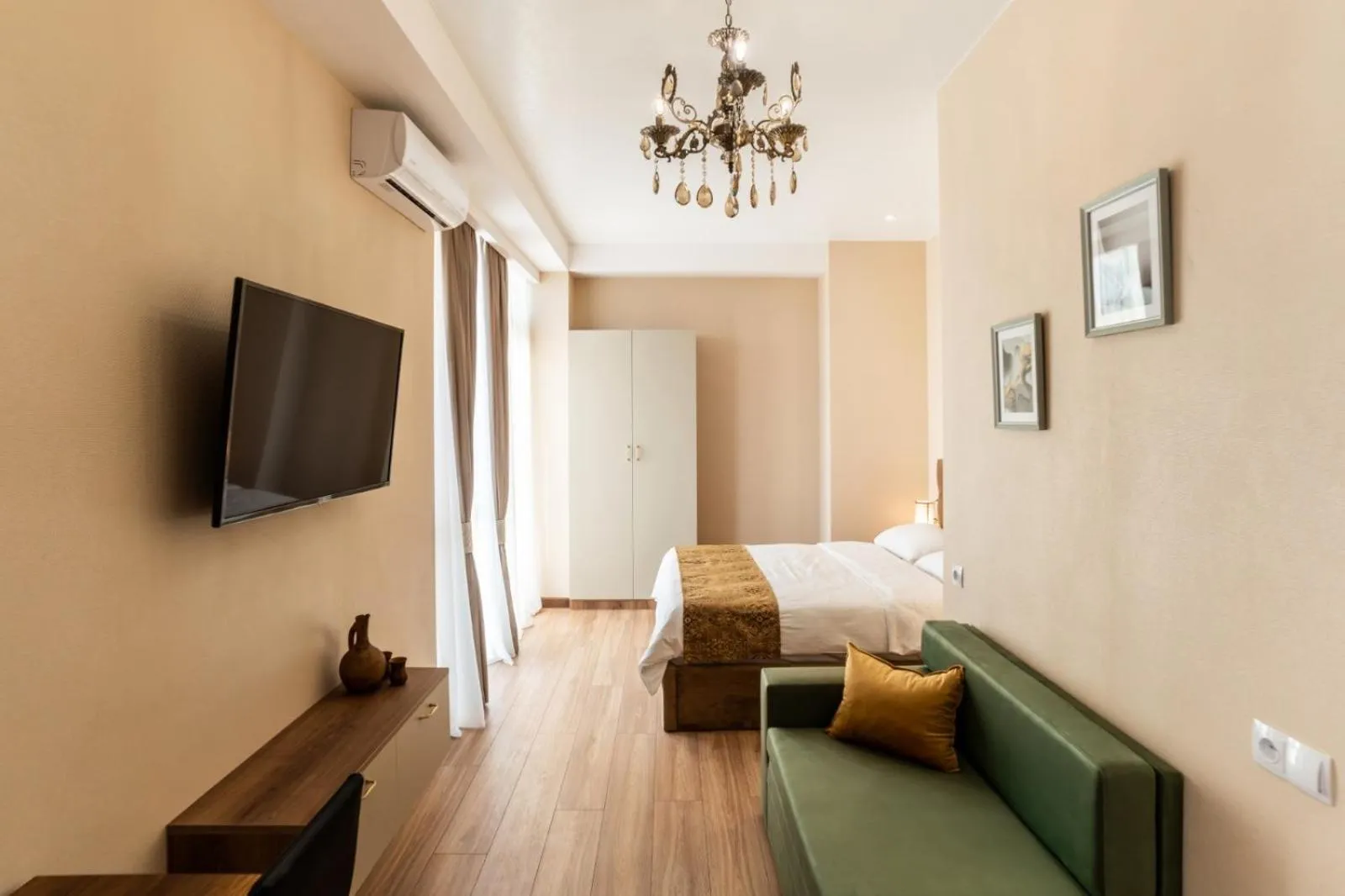 Balcony/Terrace, Bed in Sky by the river