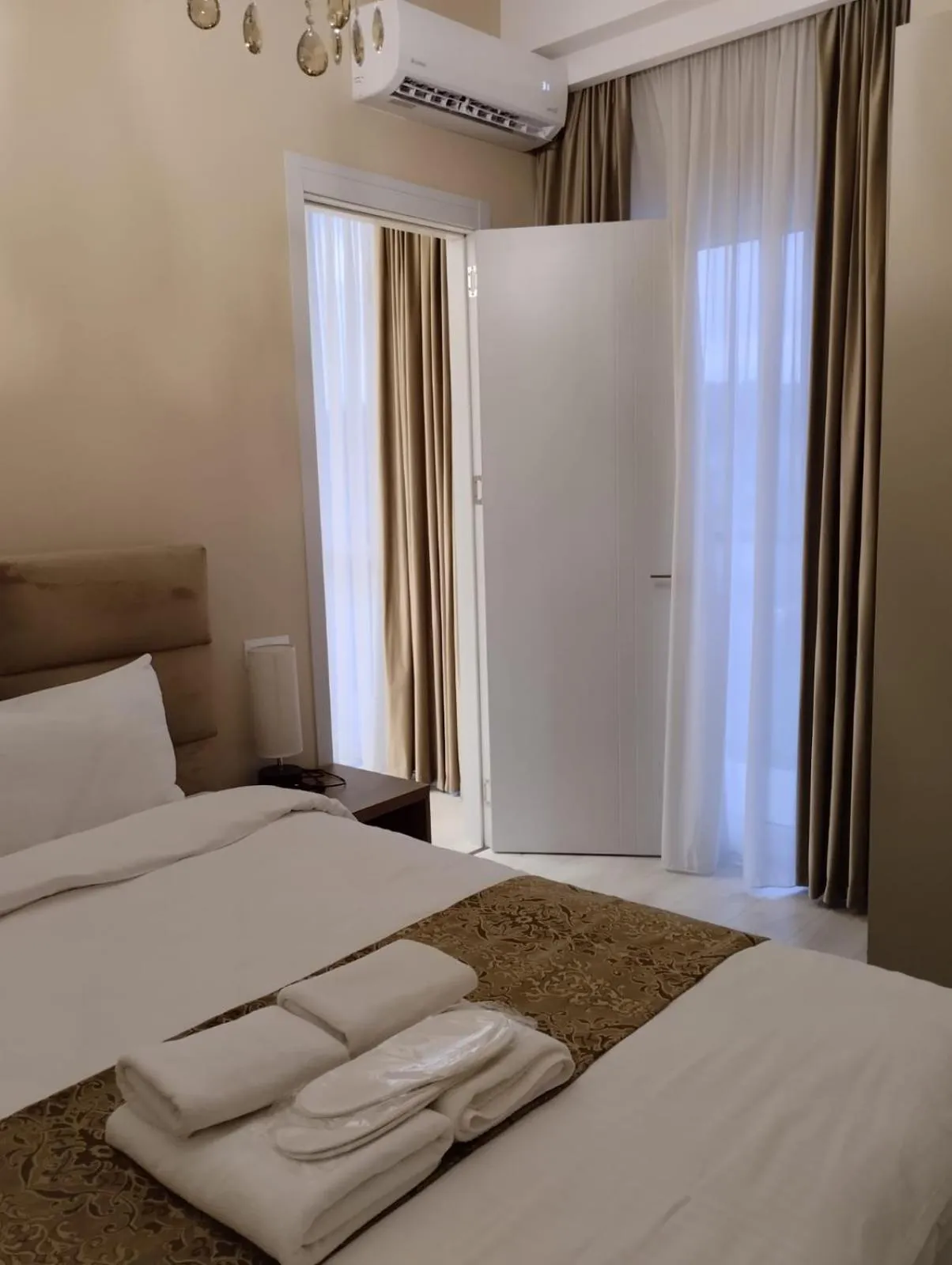 Bedroom, Bed in Sky by the river