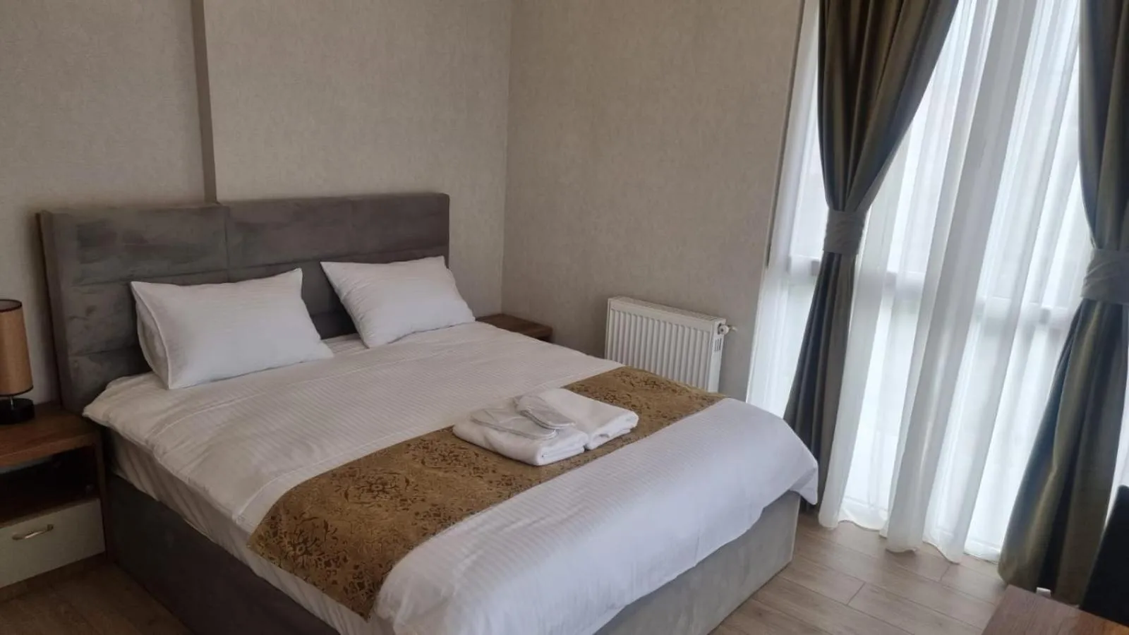 Bed in Sky by the river