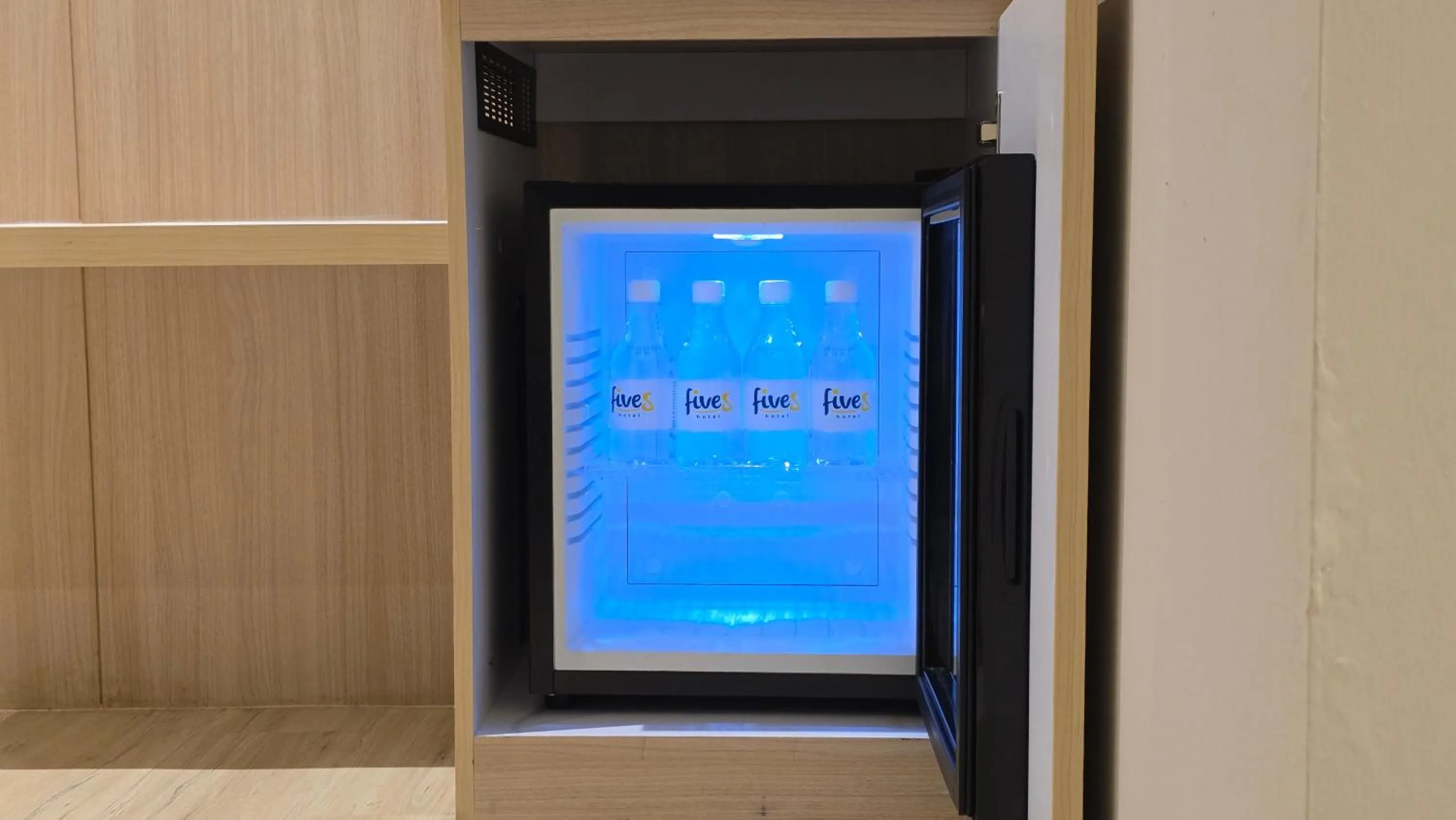 minibar in Fives Hotel Meldrum