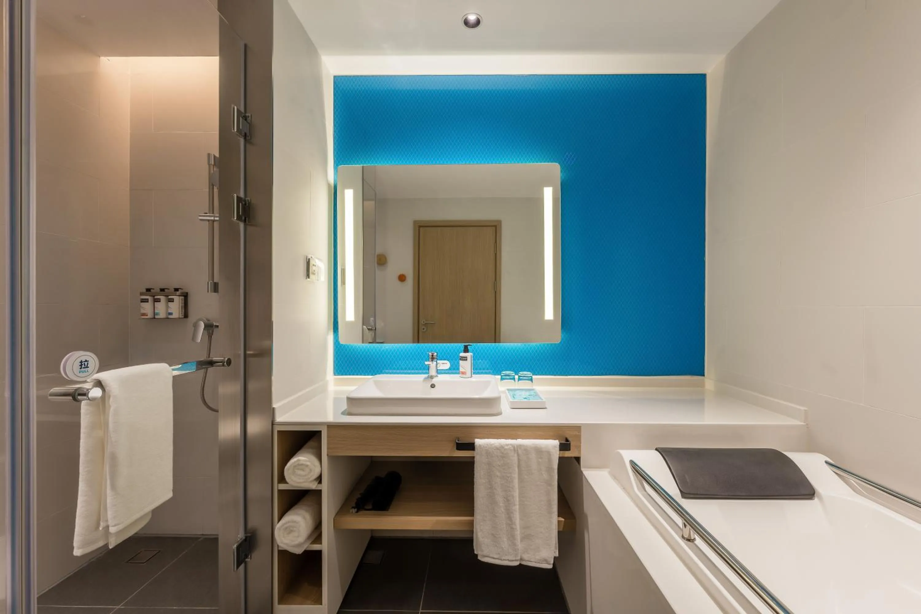 Holiday Inn Express Zhoukou Dancheng by IHG