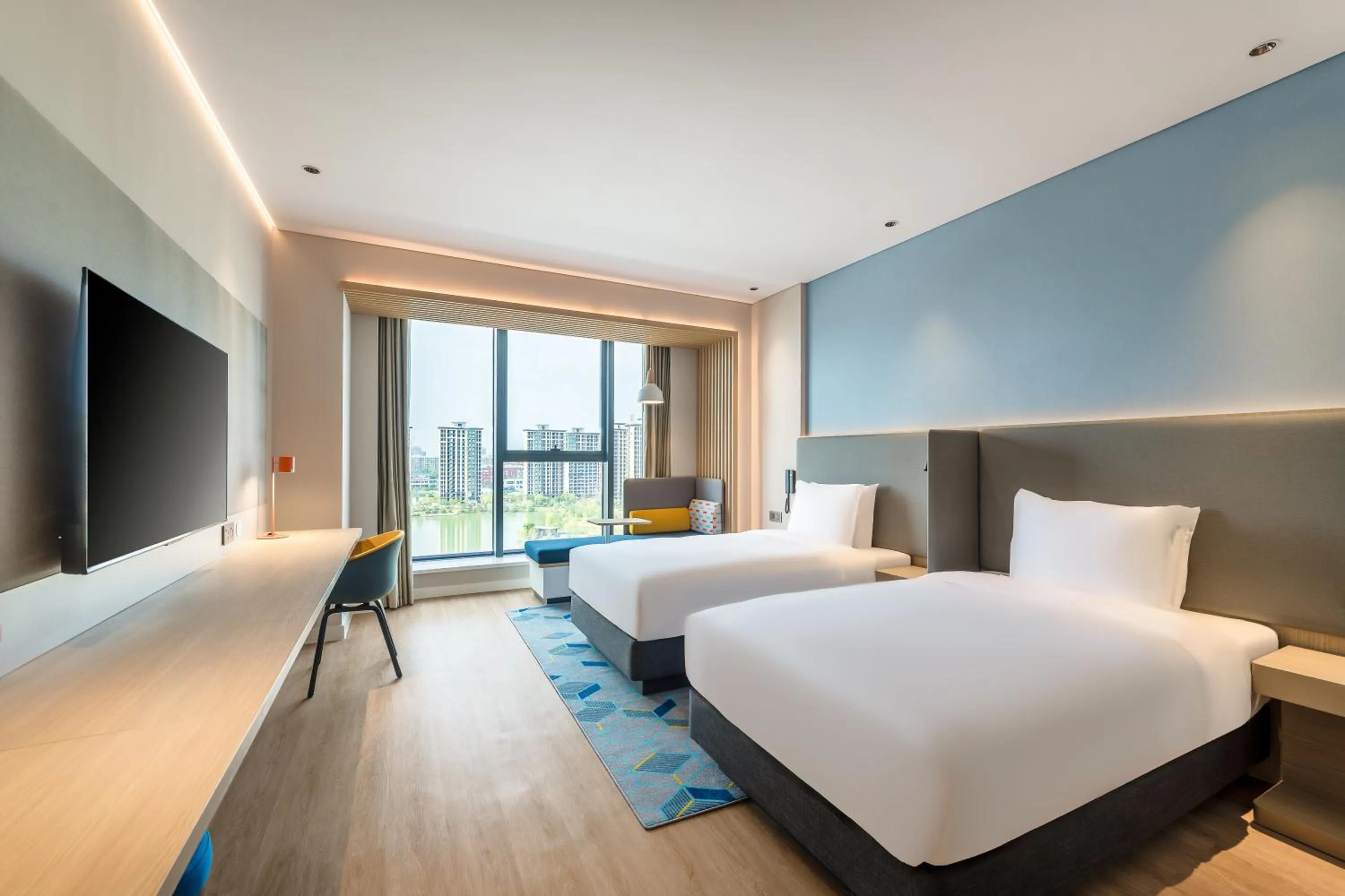 Bed in Holiday Inn Express Zhoukou Dancheng by IHG
