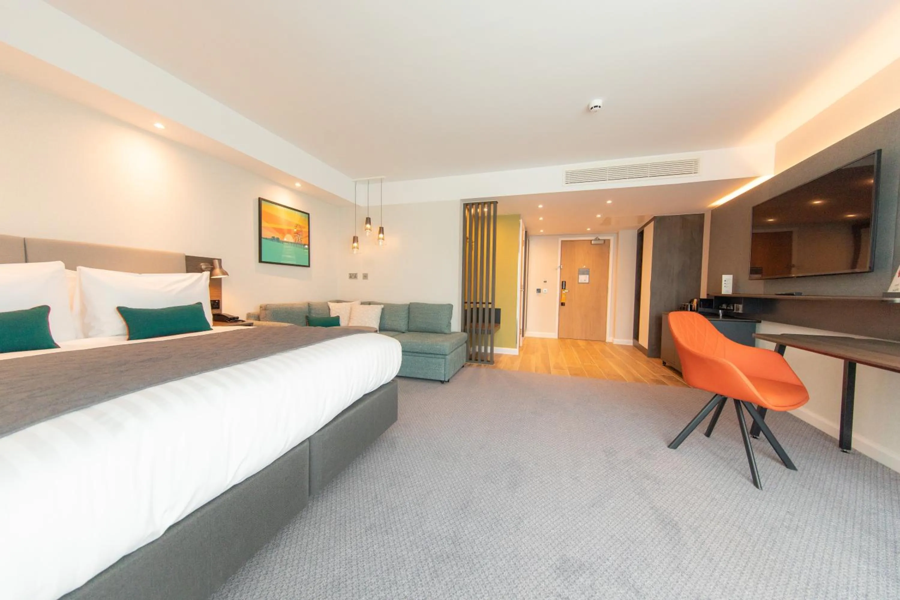 Bedroom, Bed in Holiday Inn Blackpool by IHG