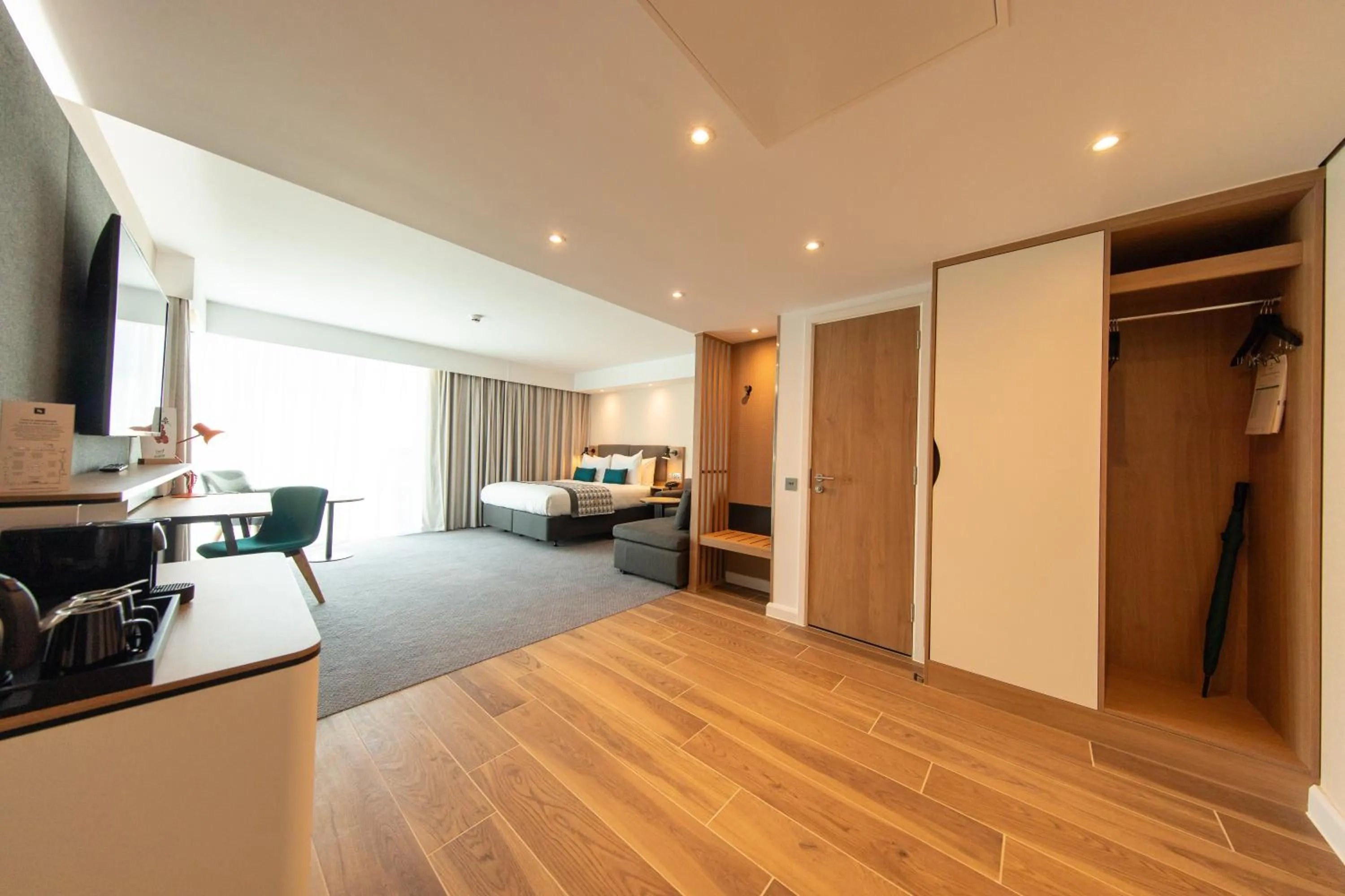 Bedroom, Bed in Holiday Inn Blackpool by IHG