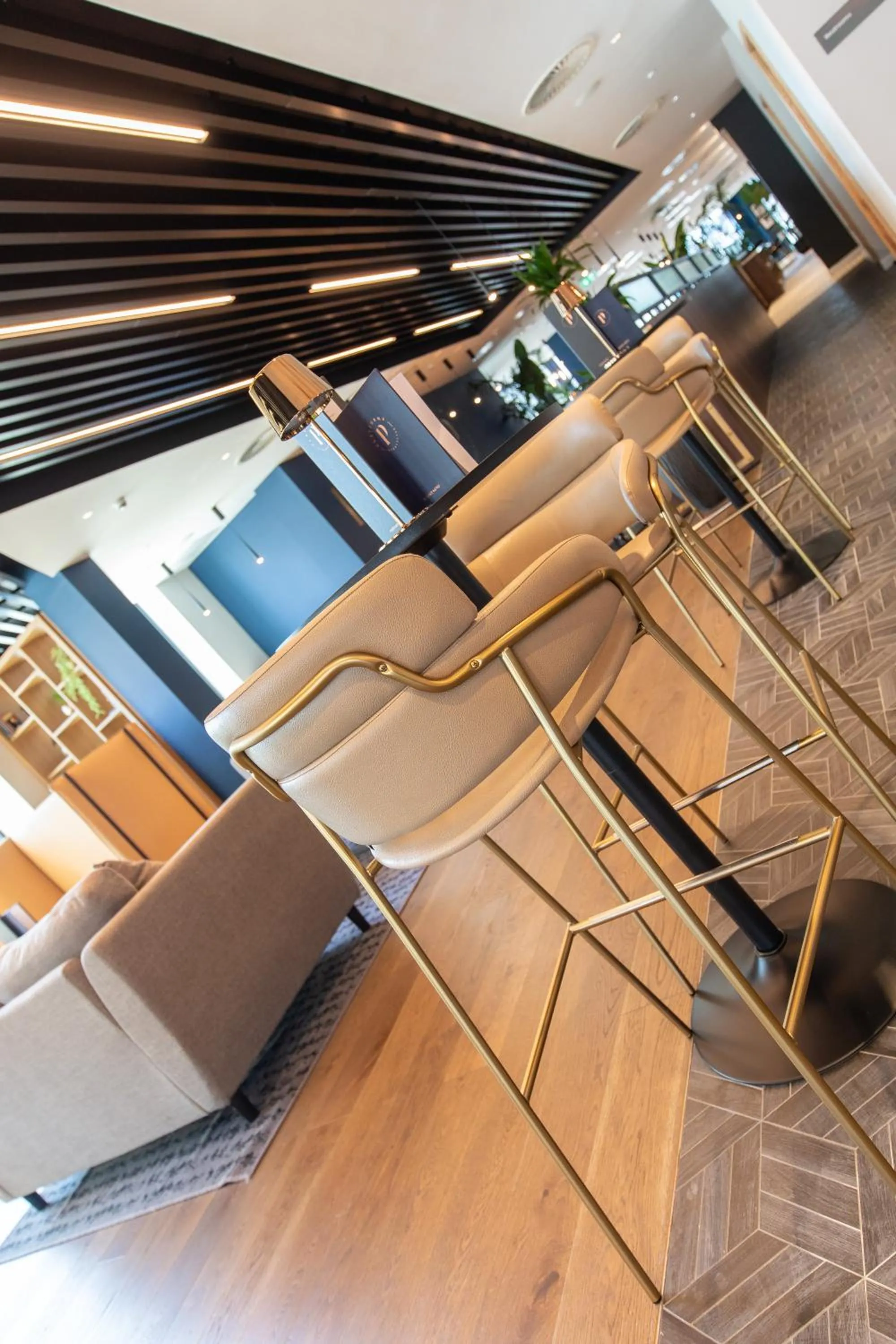 Lounge or bar in Holiday Inn Blackpool by IHG
