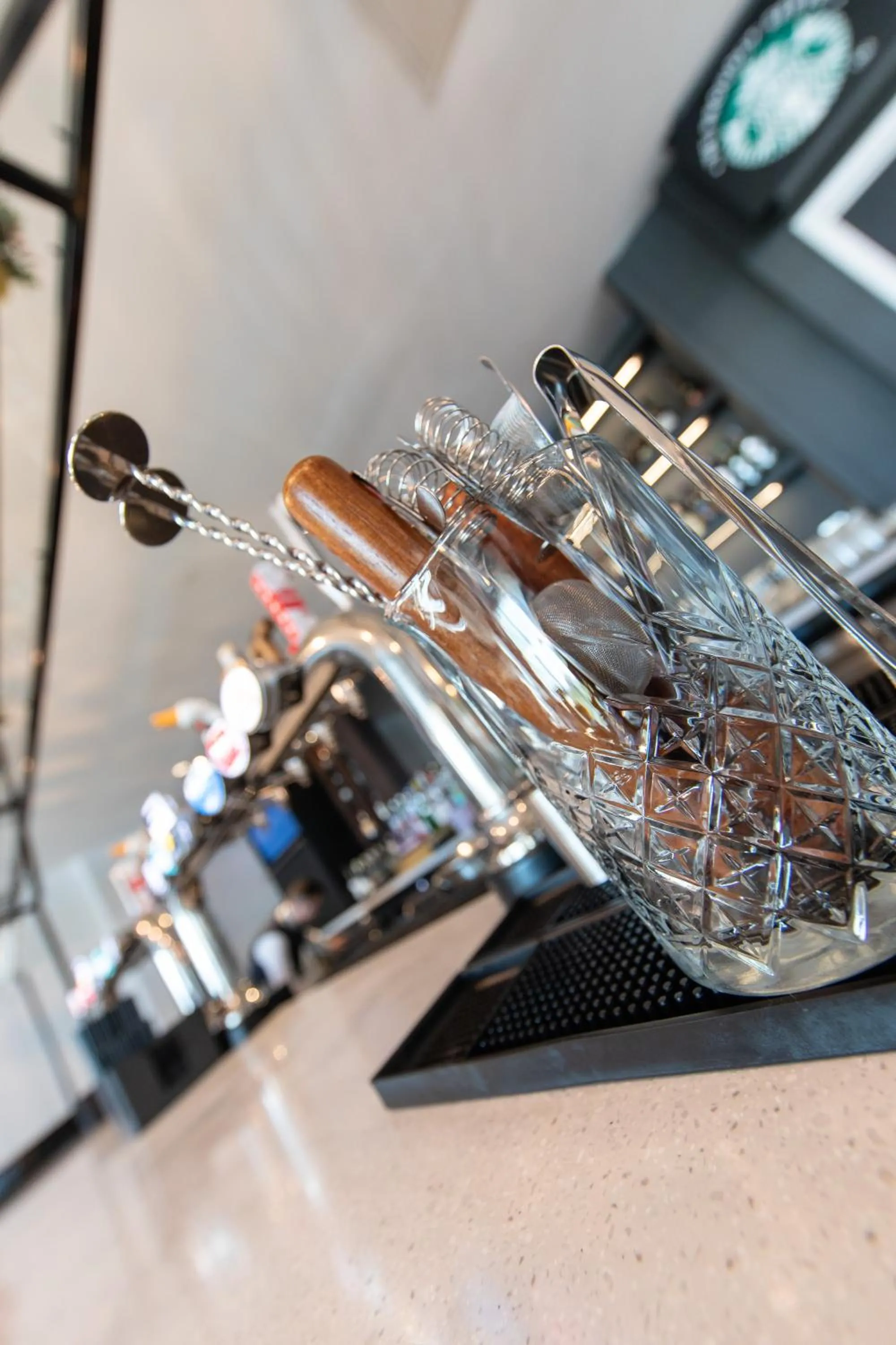 Lounge or bar in Holiday Inn Blackpool by IHG