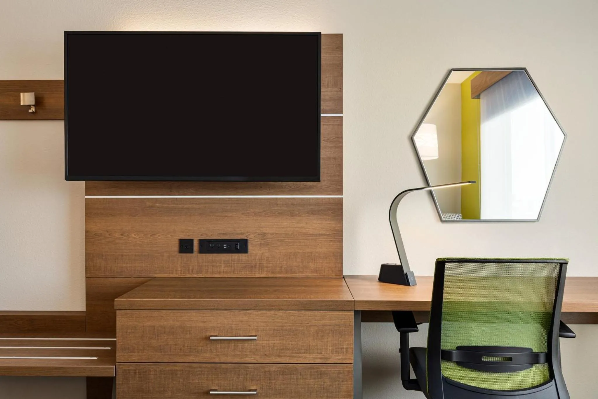 Photo of the whole room in Holiday Inn Express & Suites Hayward - Castro Valley by IHG