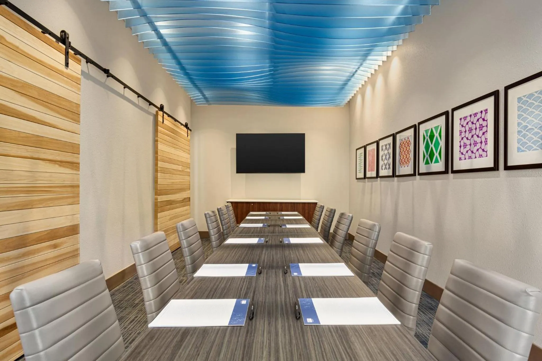Meeting/conference room in Holiday Inn Express & Suites Hayward - Castro Valley by IHG