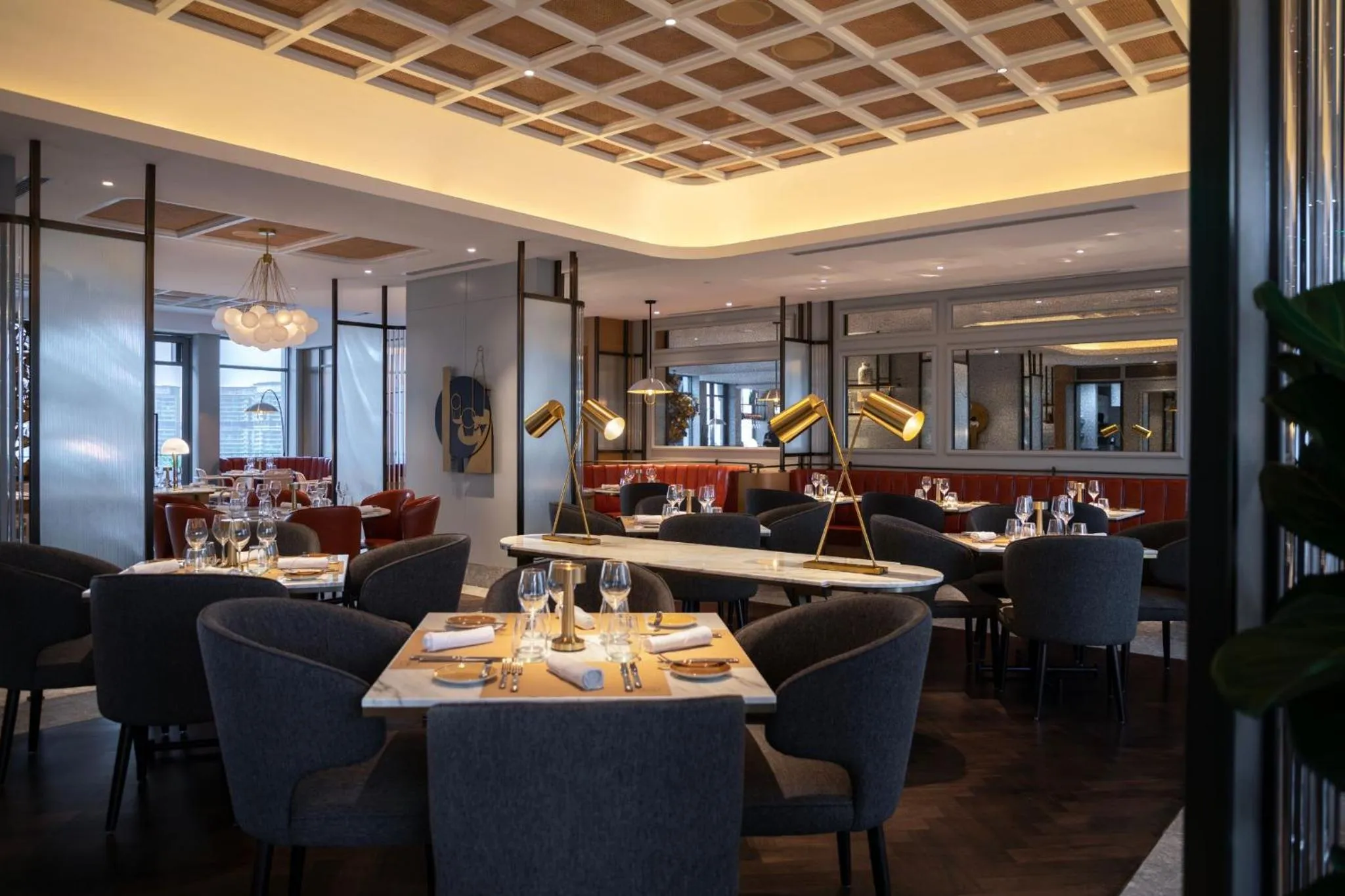 Restaurant/places to eat in Crowne Plaza Kuala Lumpur City Centre by IHG