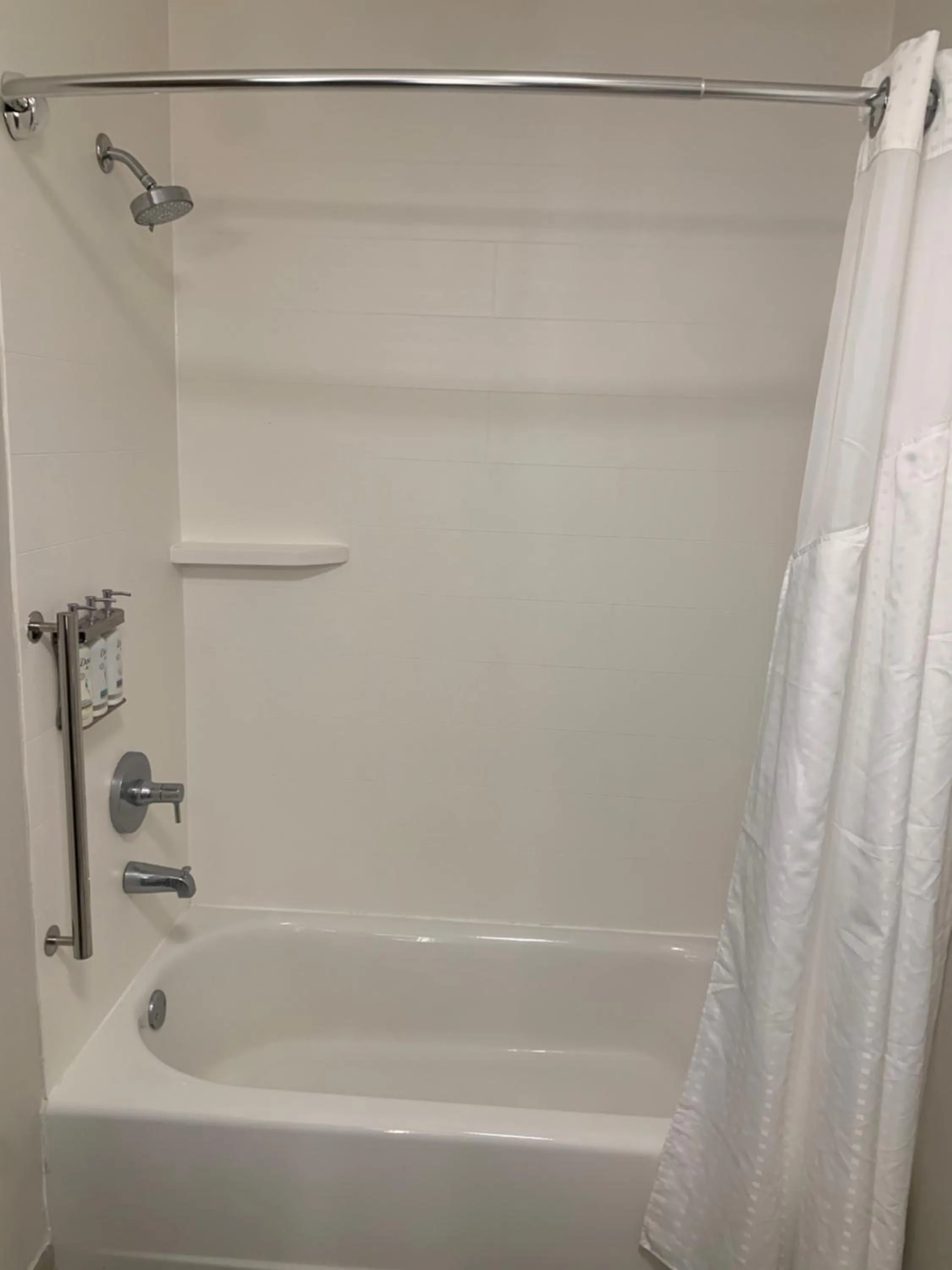 Bath in Holiday Inn Express Jesup by IHG