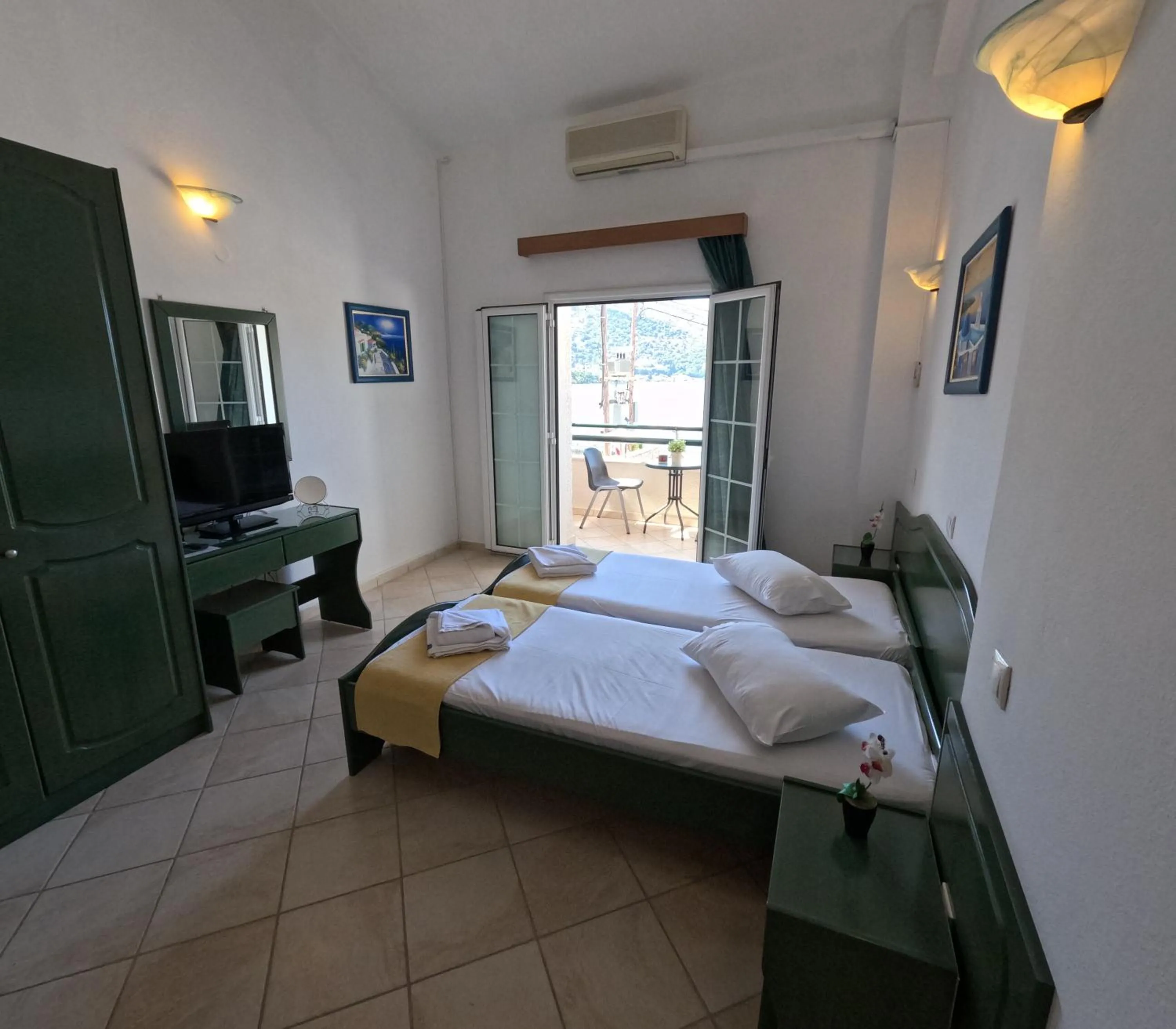 Bedroom, Bed in Villa Nelli