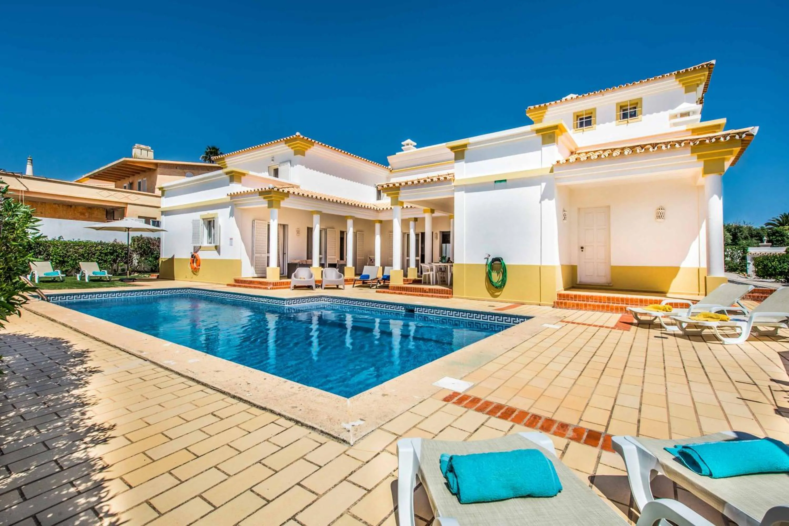 Villa Candeias