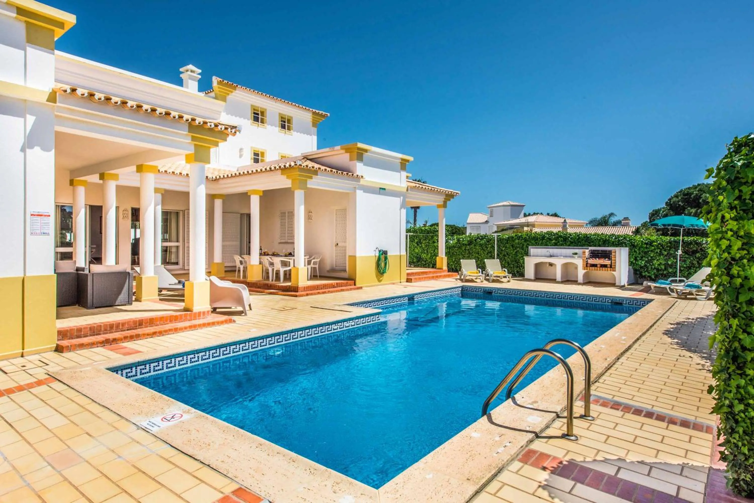 Villa Candeias