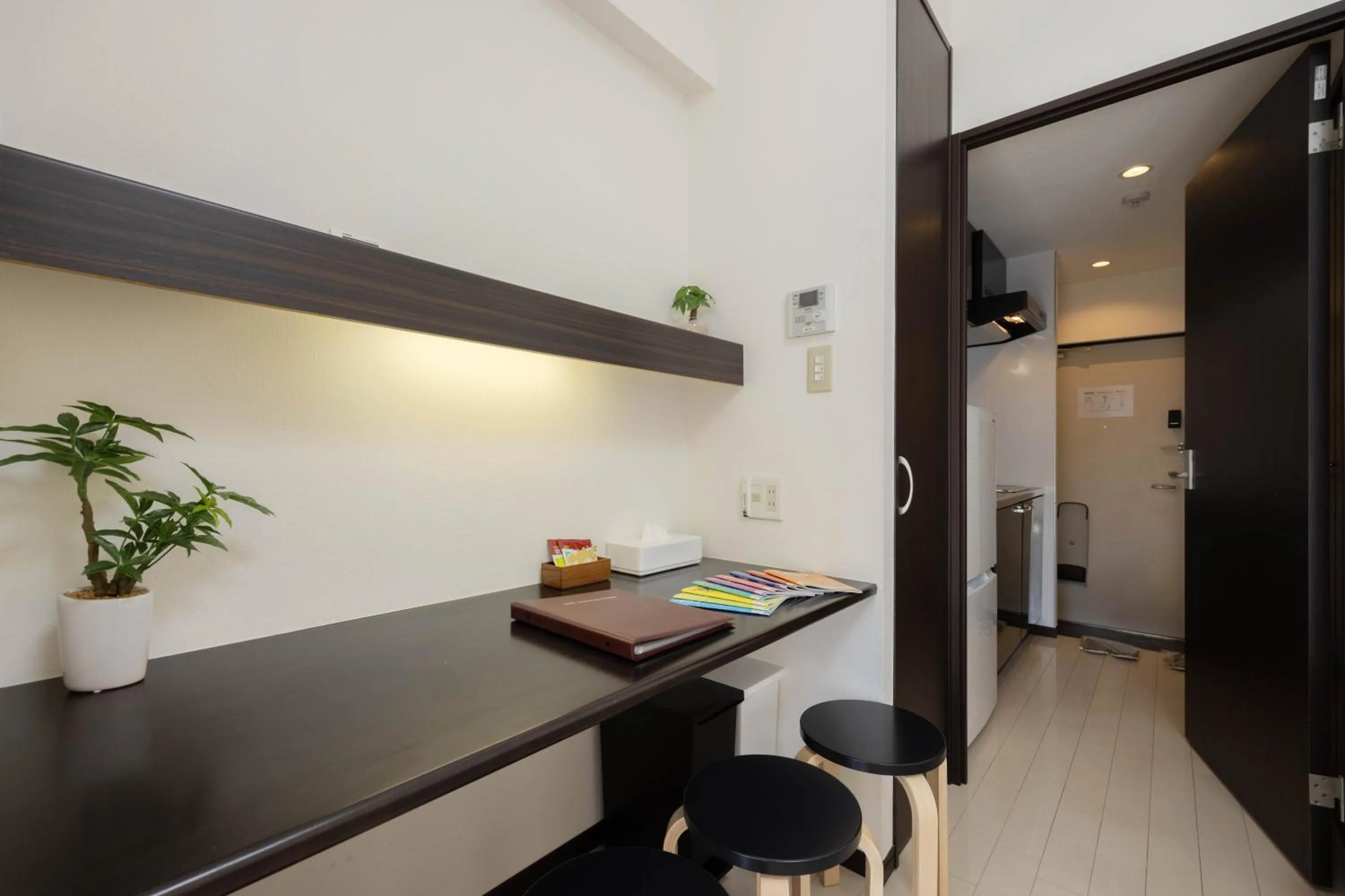 Kitchen or kitchenette in 錦系町天空樹景觀飯店 Skytree View Kinshicho - crib free