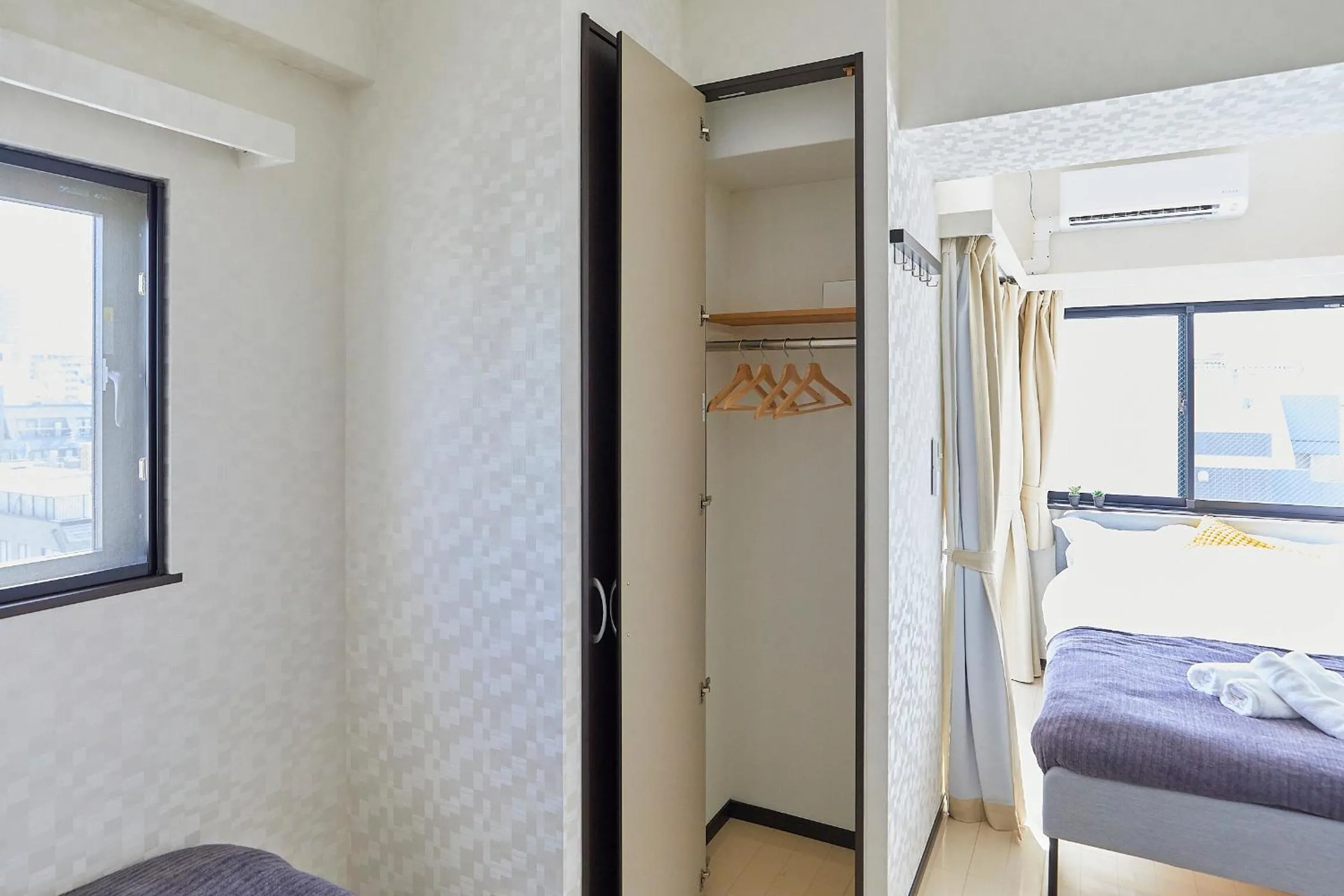 Photo of the whole room, Bed in 錦系町天空樹景觀飯店 Skytree View Kinshicho - crib free