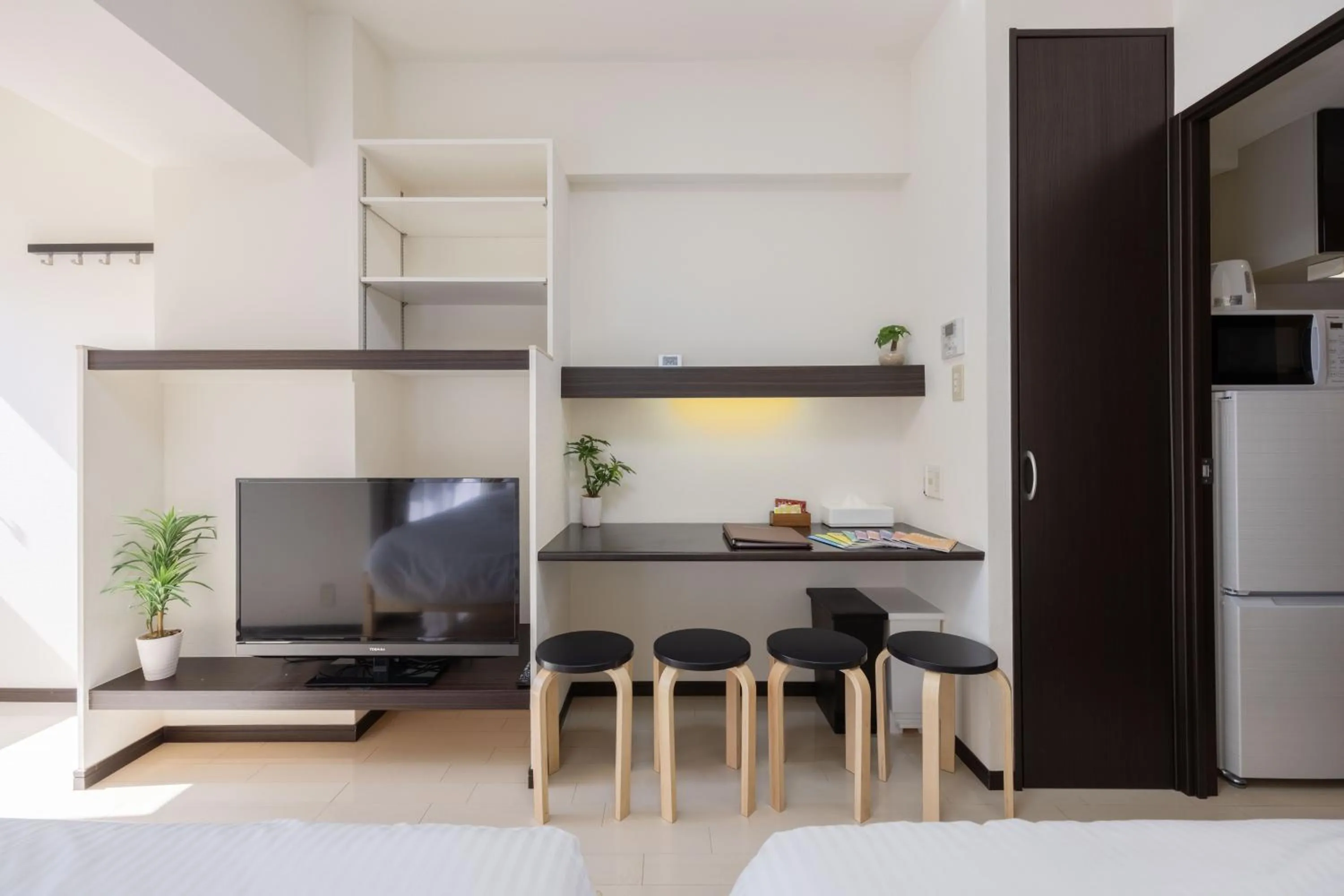 TV and multimedia in 錦系町天空樹景觀飯店 Skytree View Kinshicho - crib free