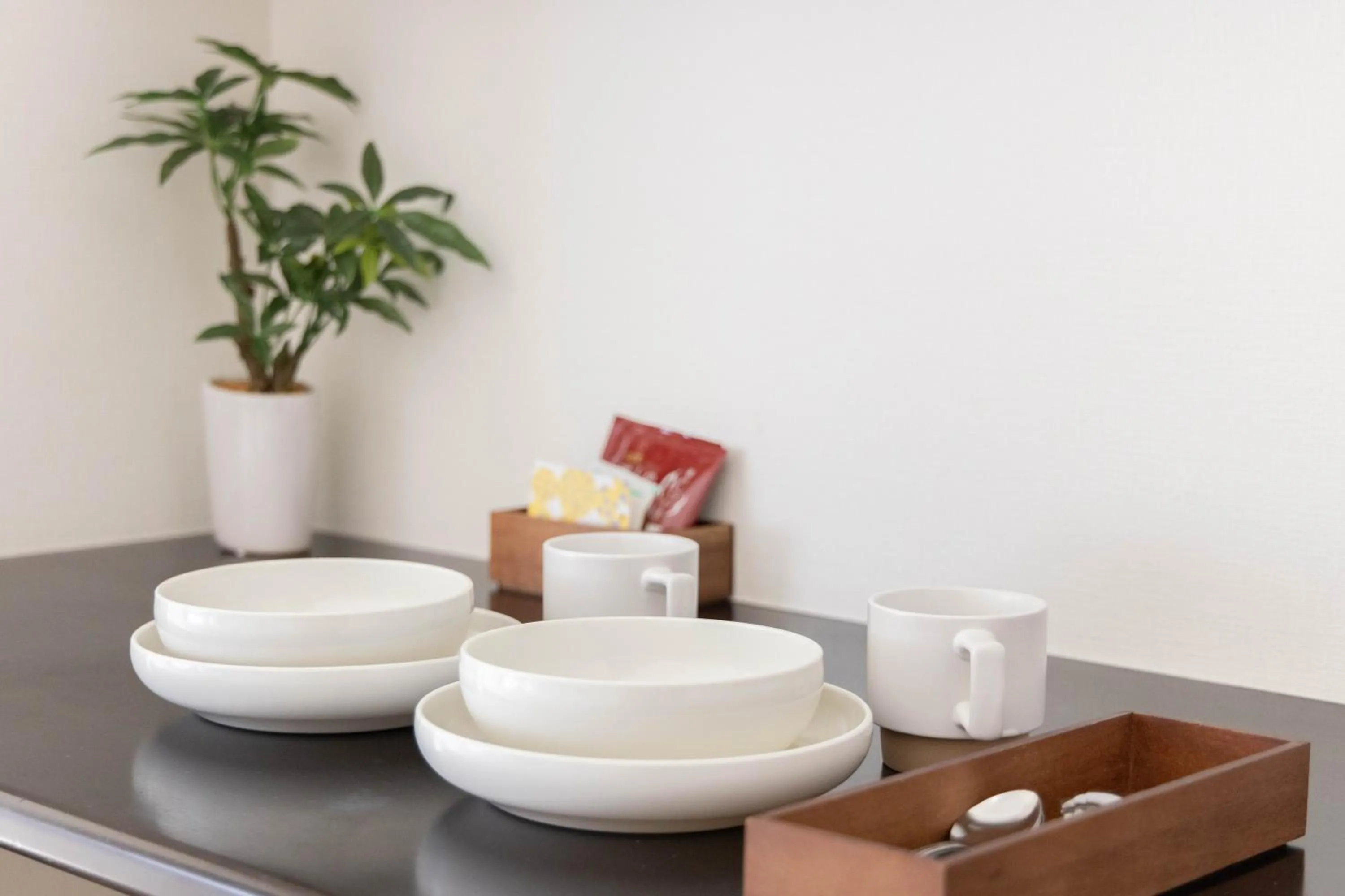 Photo of the whole room in 錦系町天空樹景觀飯店 Skytree View Kinshicho - crib free