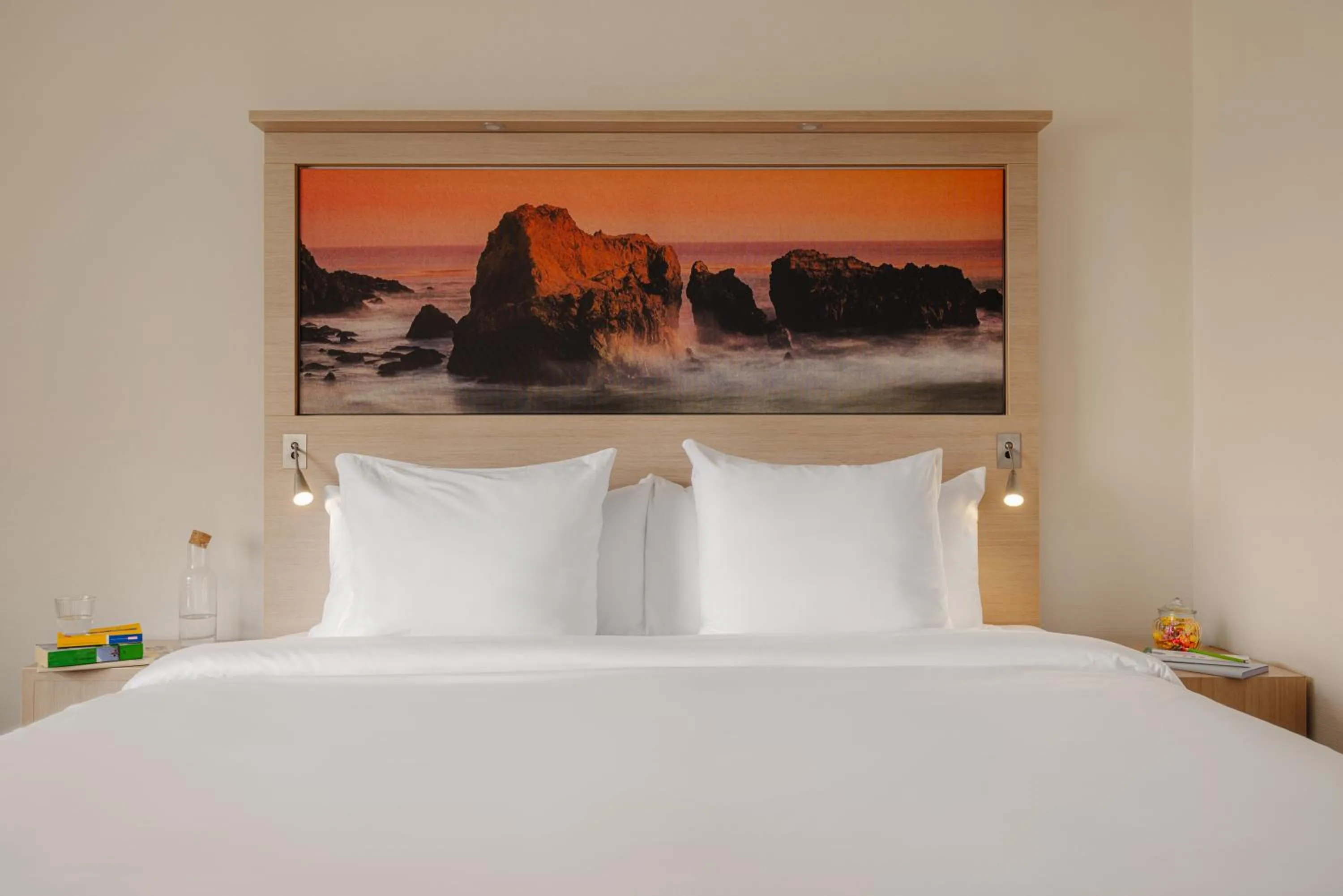 Bedroom, Bed in Leonardo Hotel Hengelo City Center